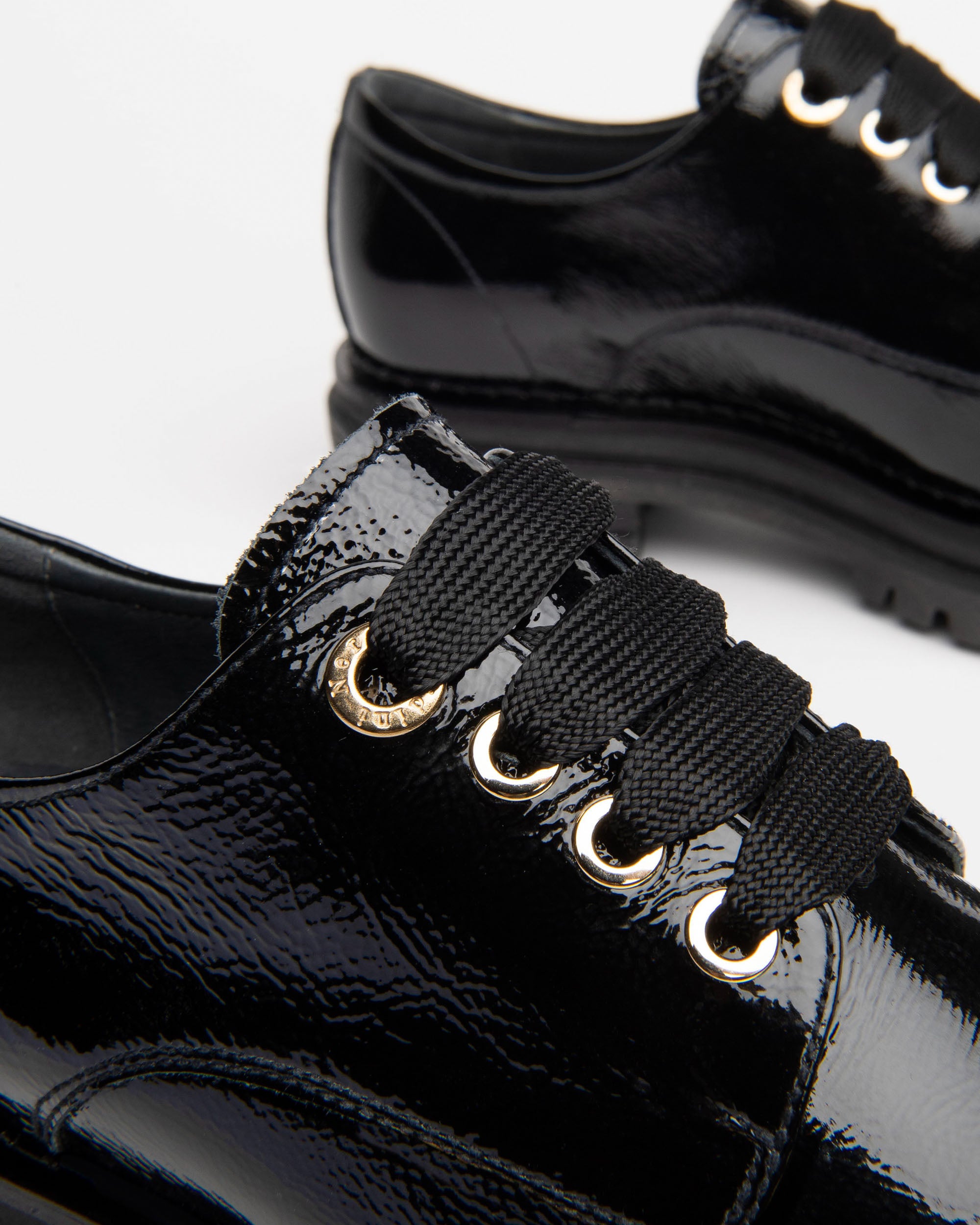 Nero Giardini Tie-up derbies vernis femme lacets
