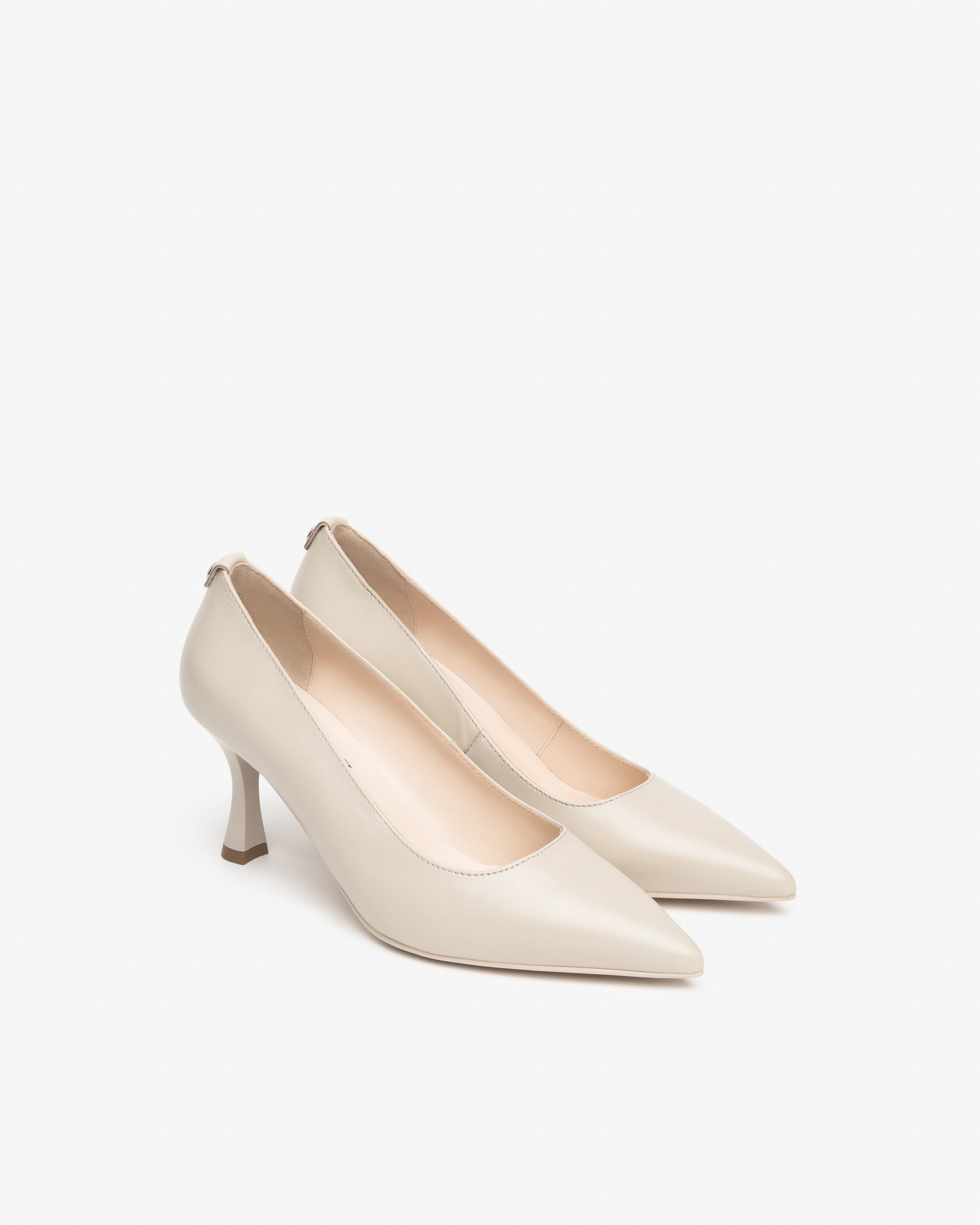 Nero Giardini Décolleté escarpins cuir bout pointu 38