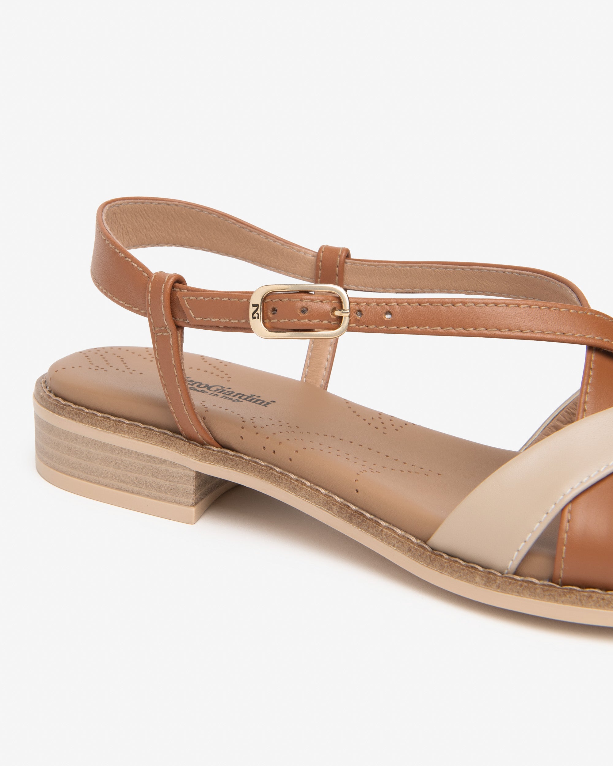 Nero Giardini Sandals sandales femme cuir et tissu