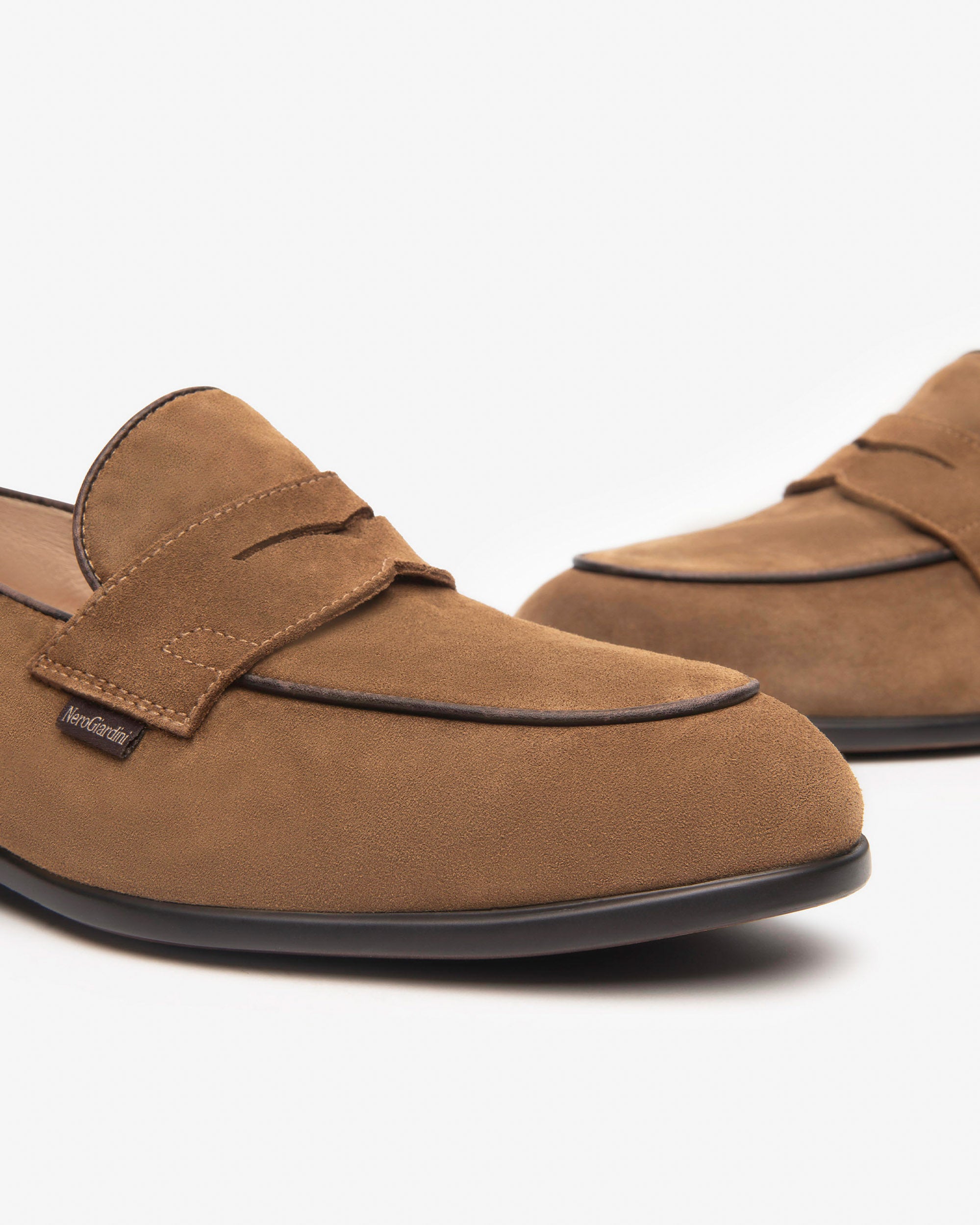 Nero Giardini Loafers mocassins daim homme