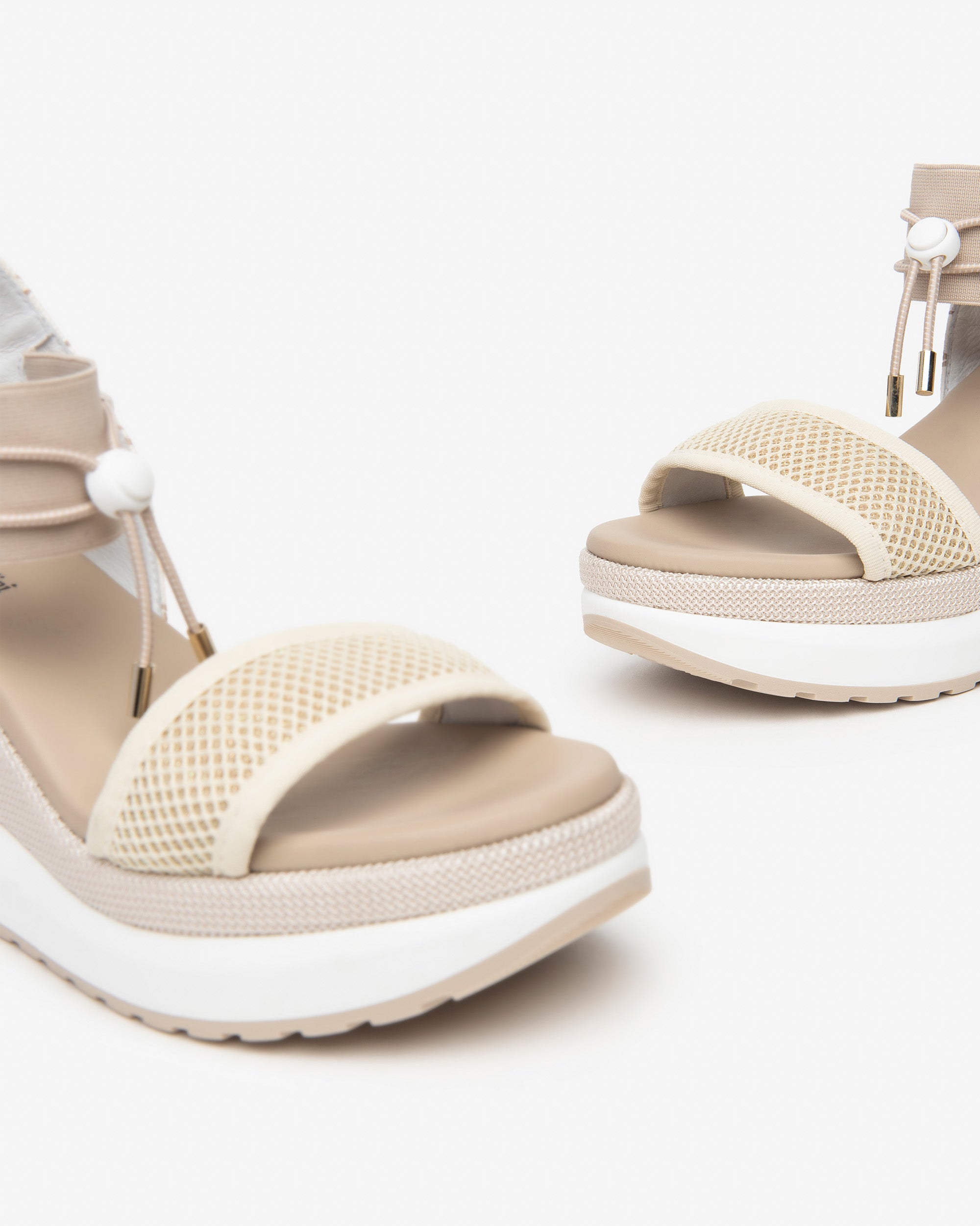 Nero Giardini Sandals sandale femme toile pointure 38 talon 40 mm