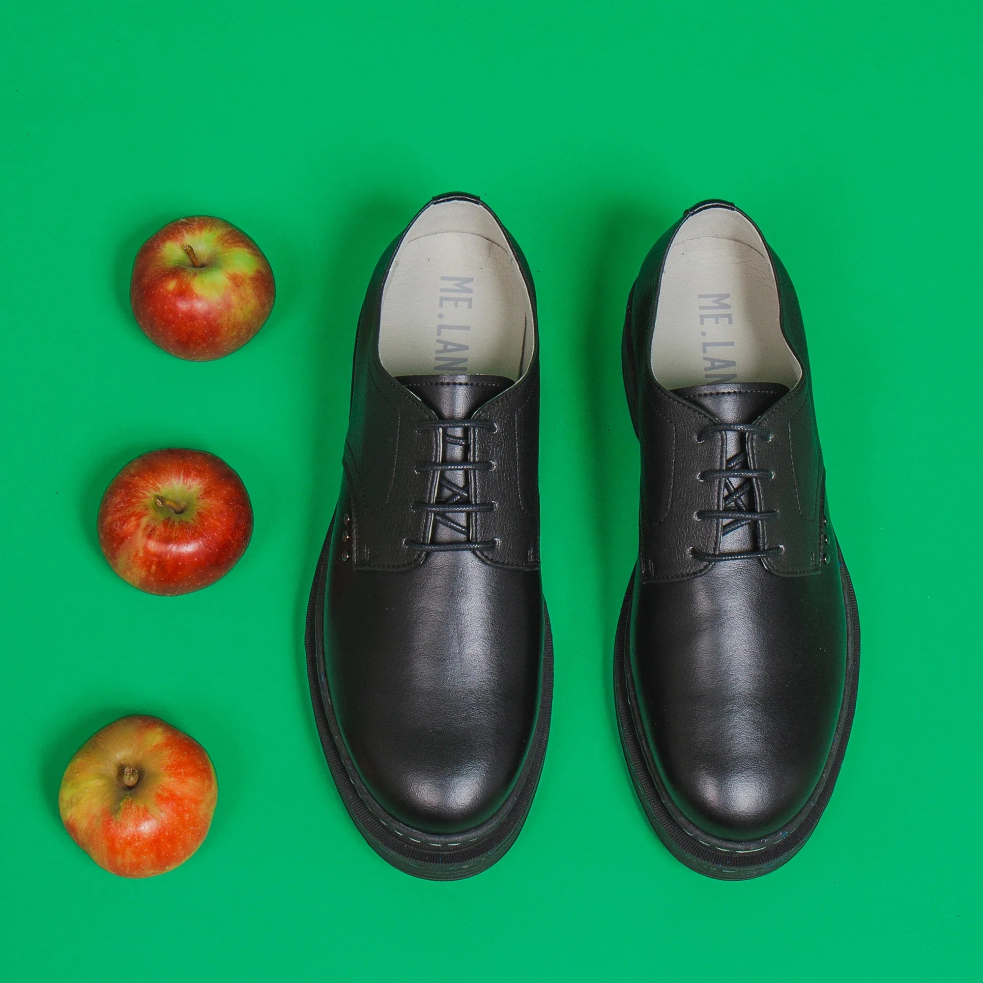 Me.Land Lander derby vegan cuir pomme noir