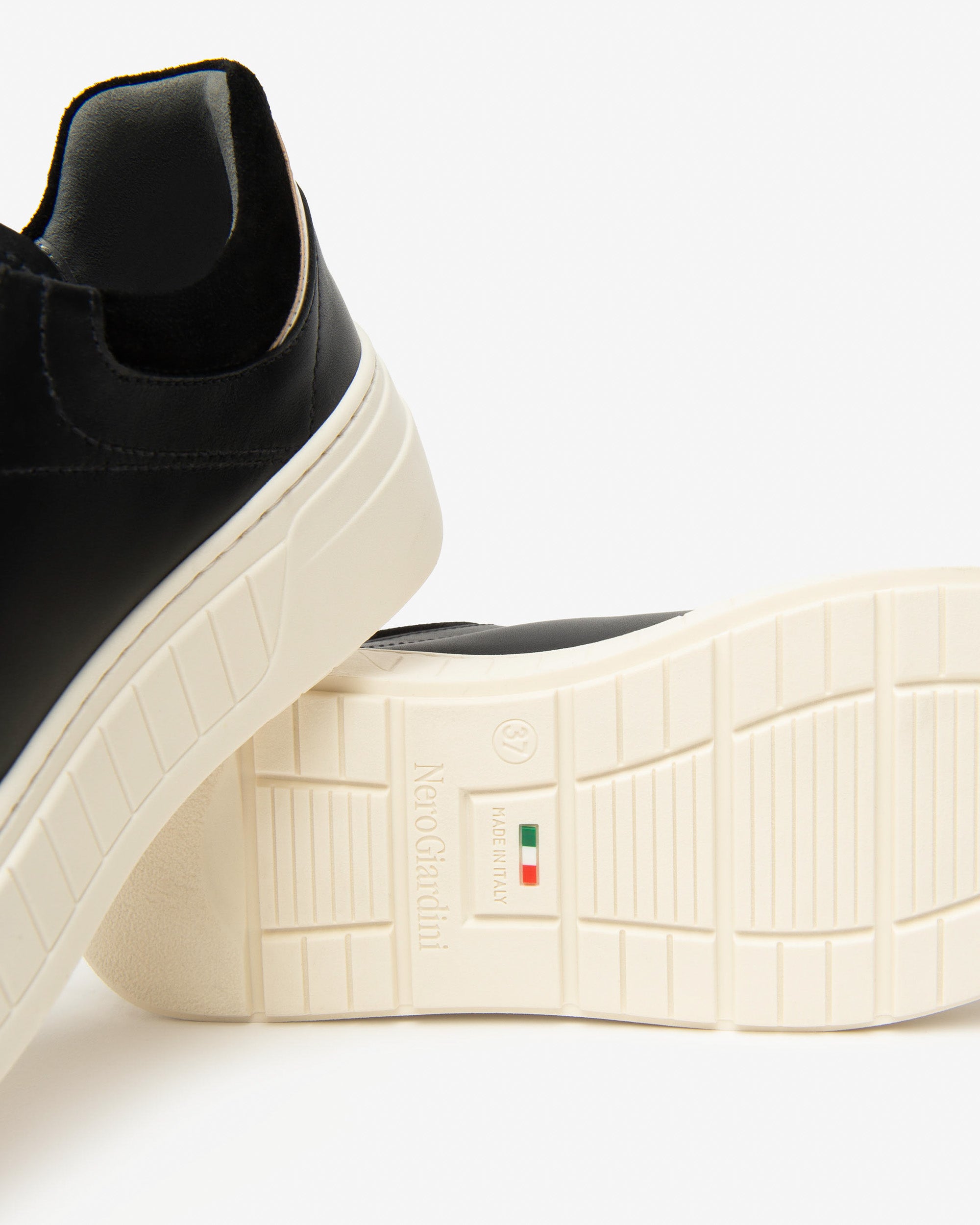 Nero Giardini Sneakers daim cuir tissu technique femme