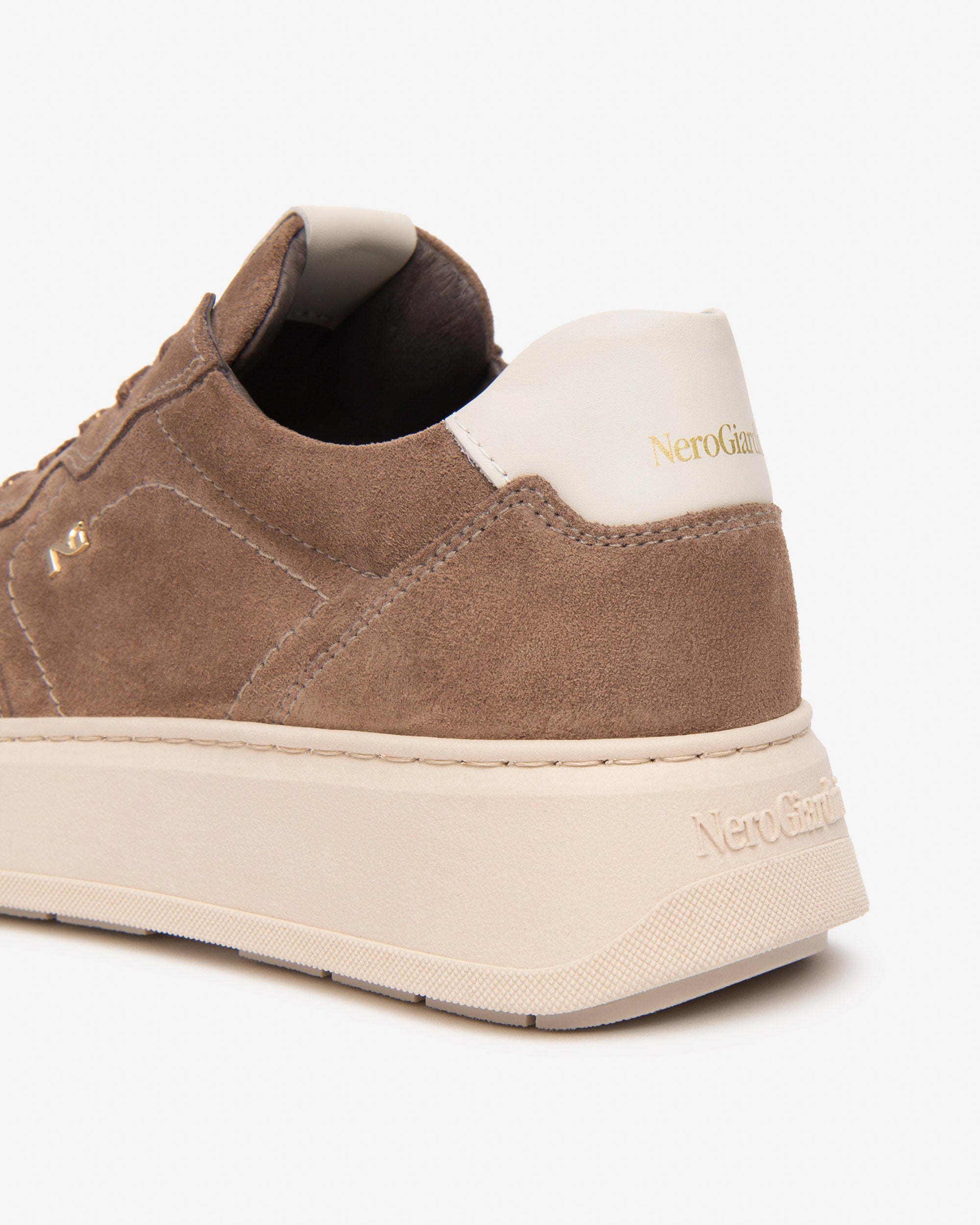 Nero Giardini Sneakers baskets daim plateforme femme