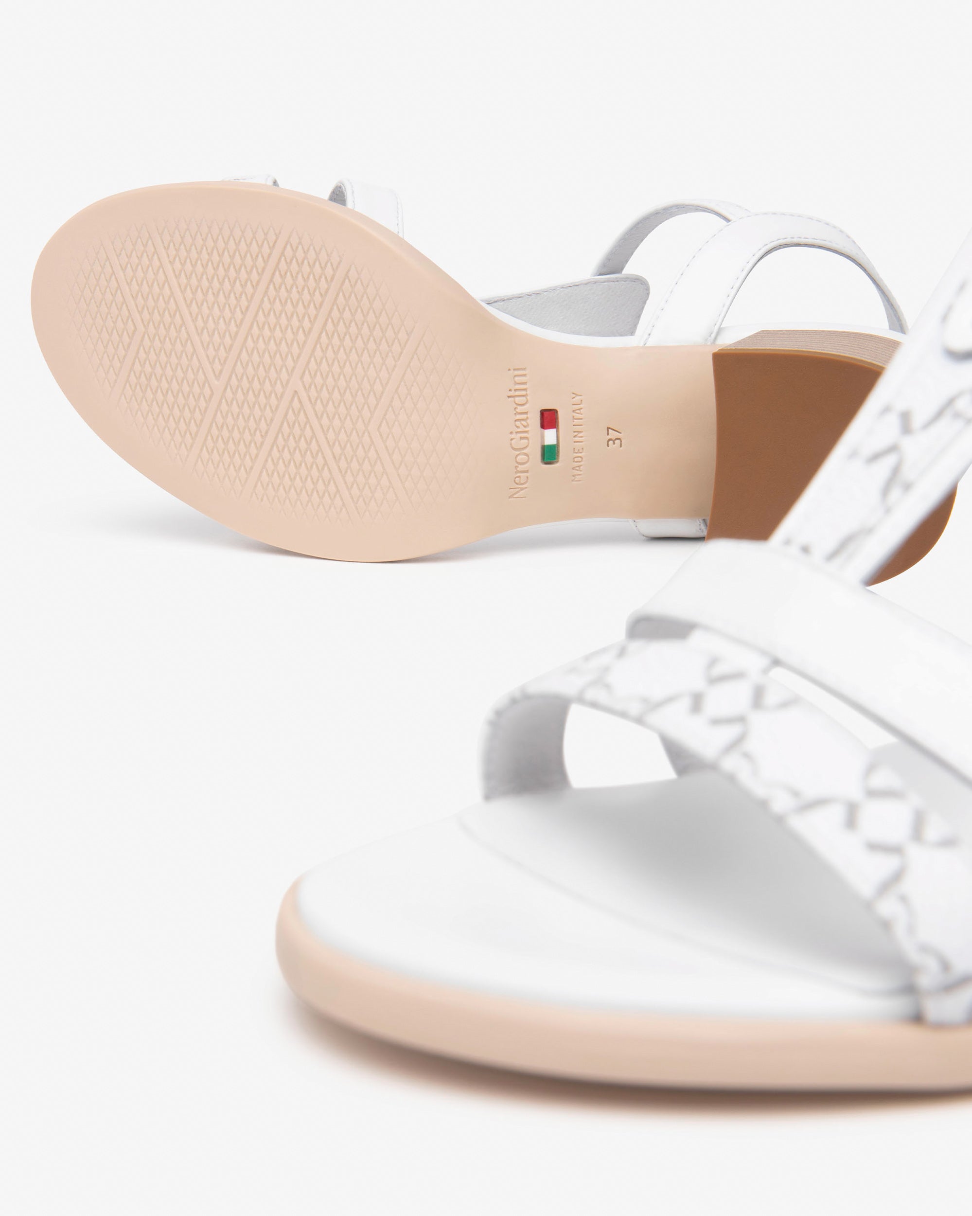 Nero Giardini Sandals sandales cuir femme été