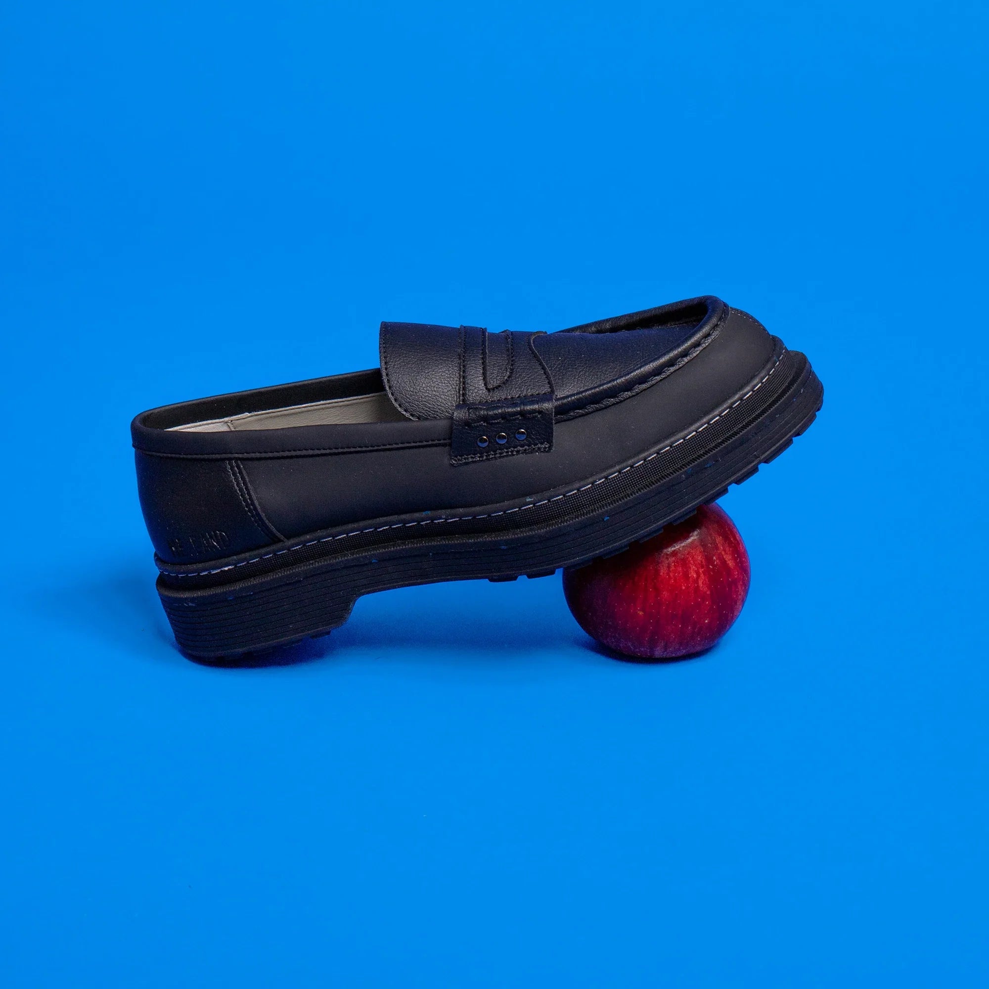 Me.Land Rando mocassin vegan cuir pomme noir