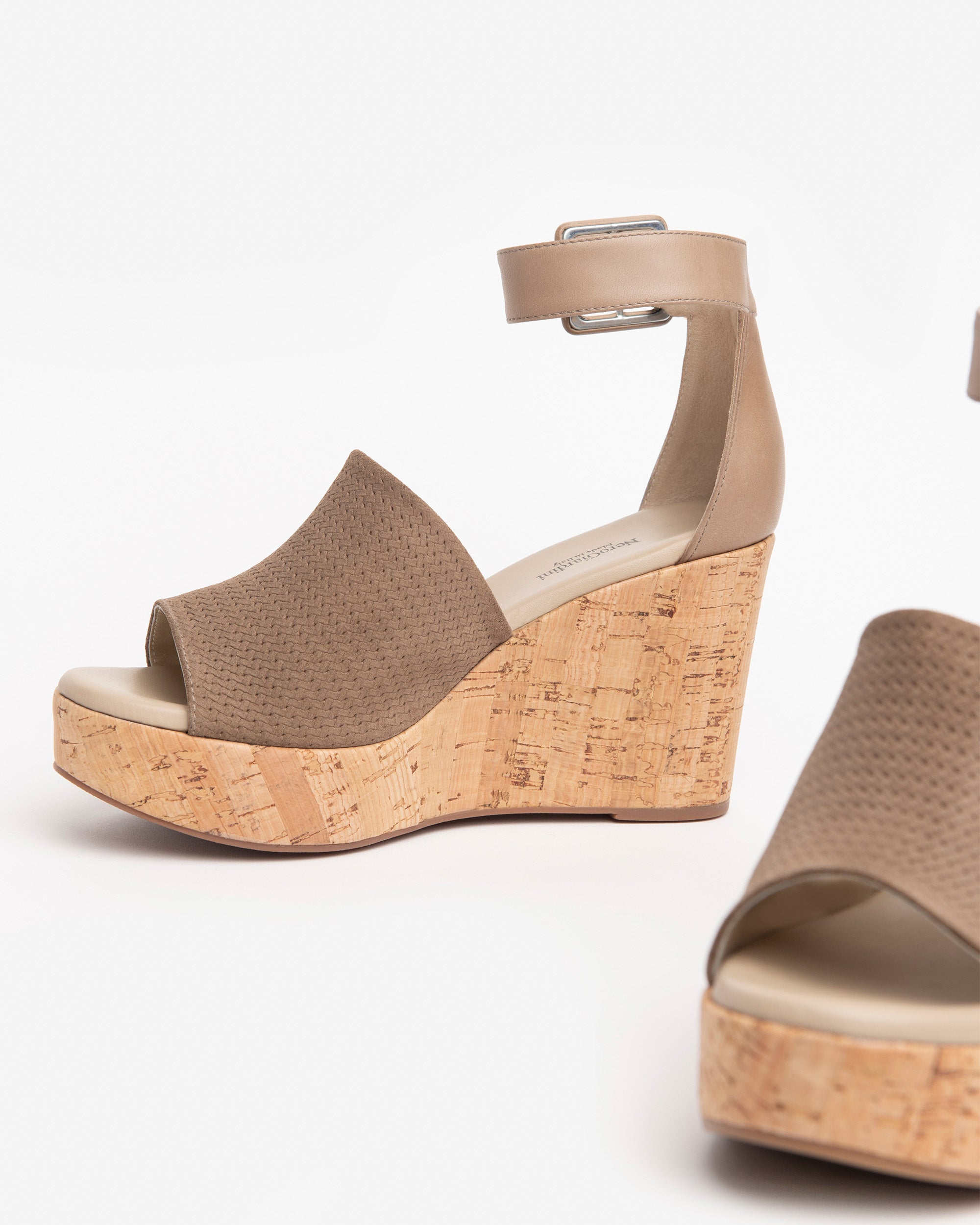 Nero Giardini Sandals sandales femme daim