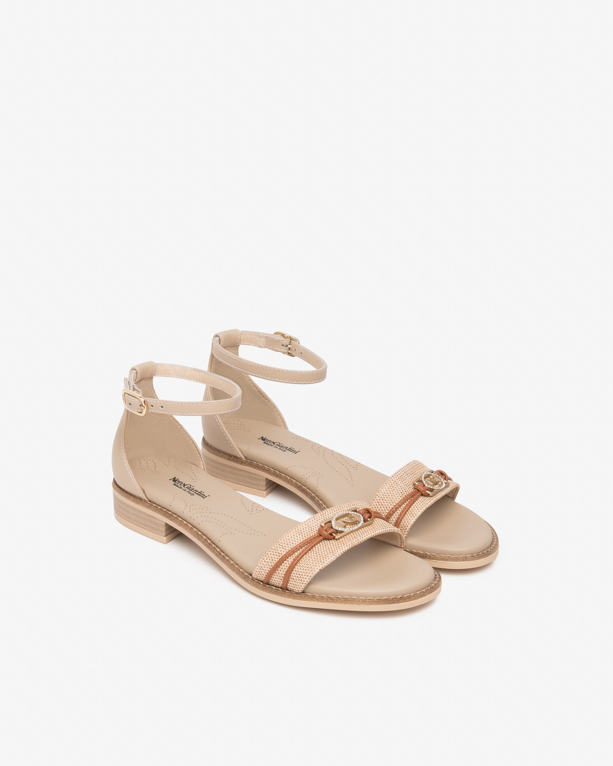 Nero Giardini Sandals sandales cuir toile femme