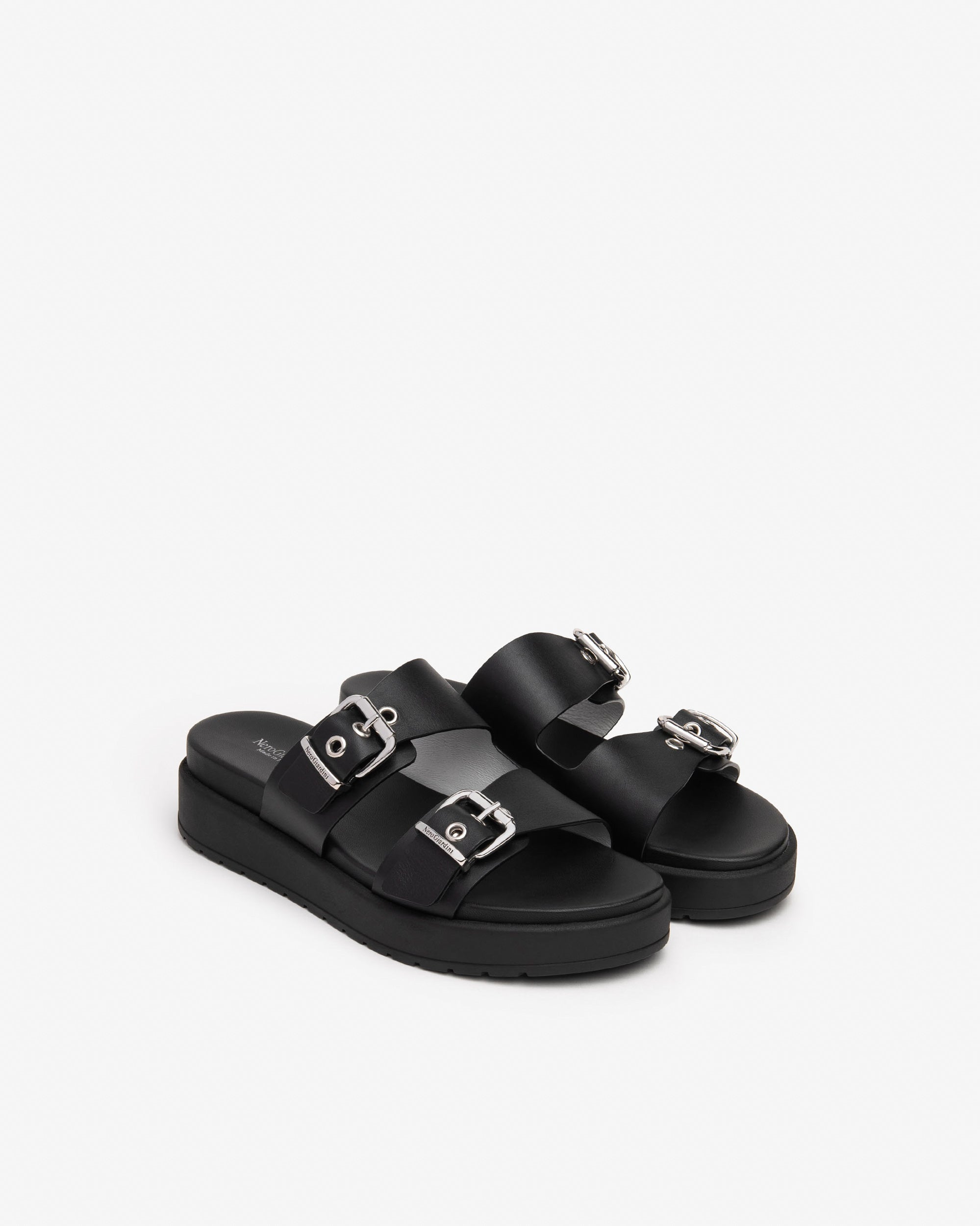Nero Giardini Slippers mules cuir femme pointure 38