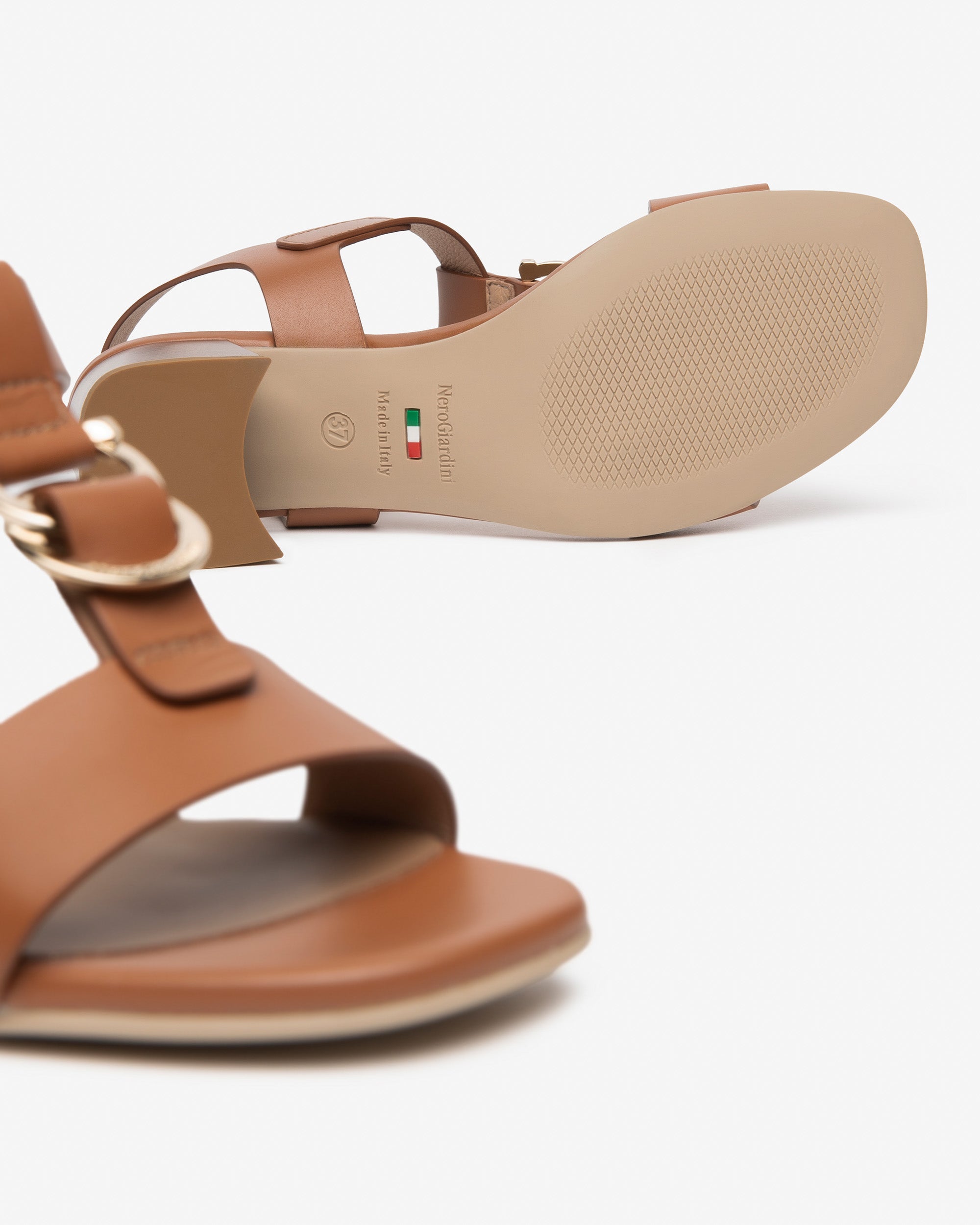 Nero Giardini Sandals sandales femme cuir