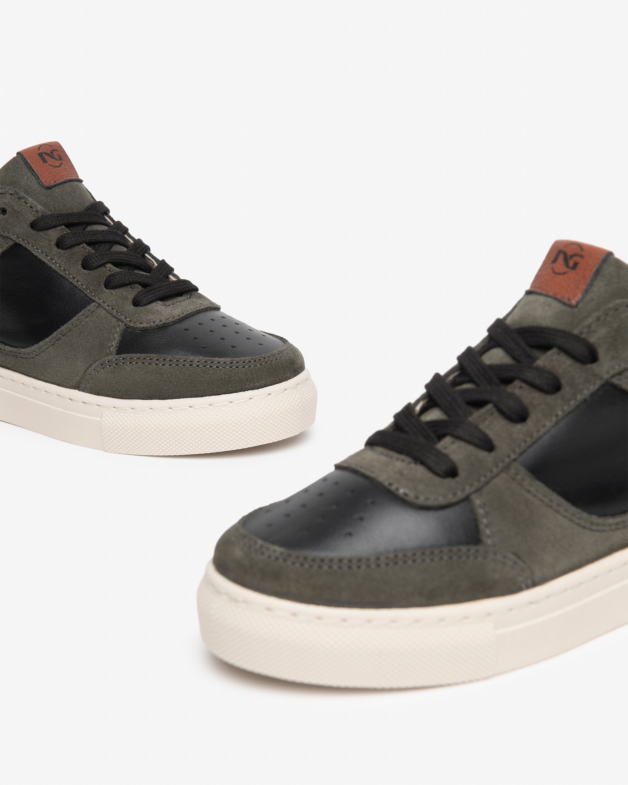 Nero Giardini Sneakers baskets garçon cuir pointure 35