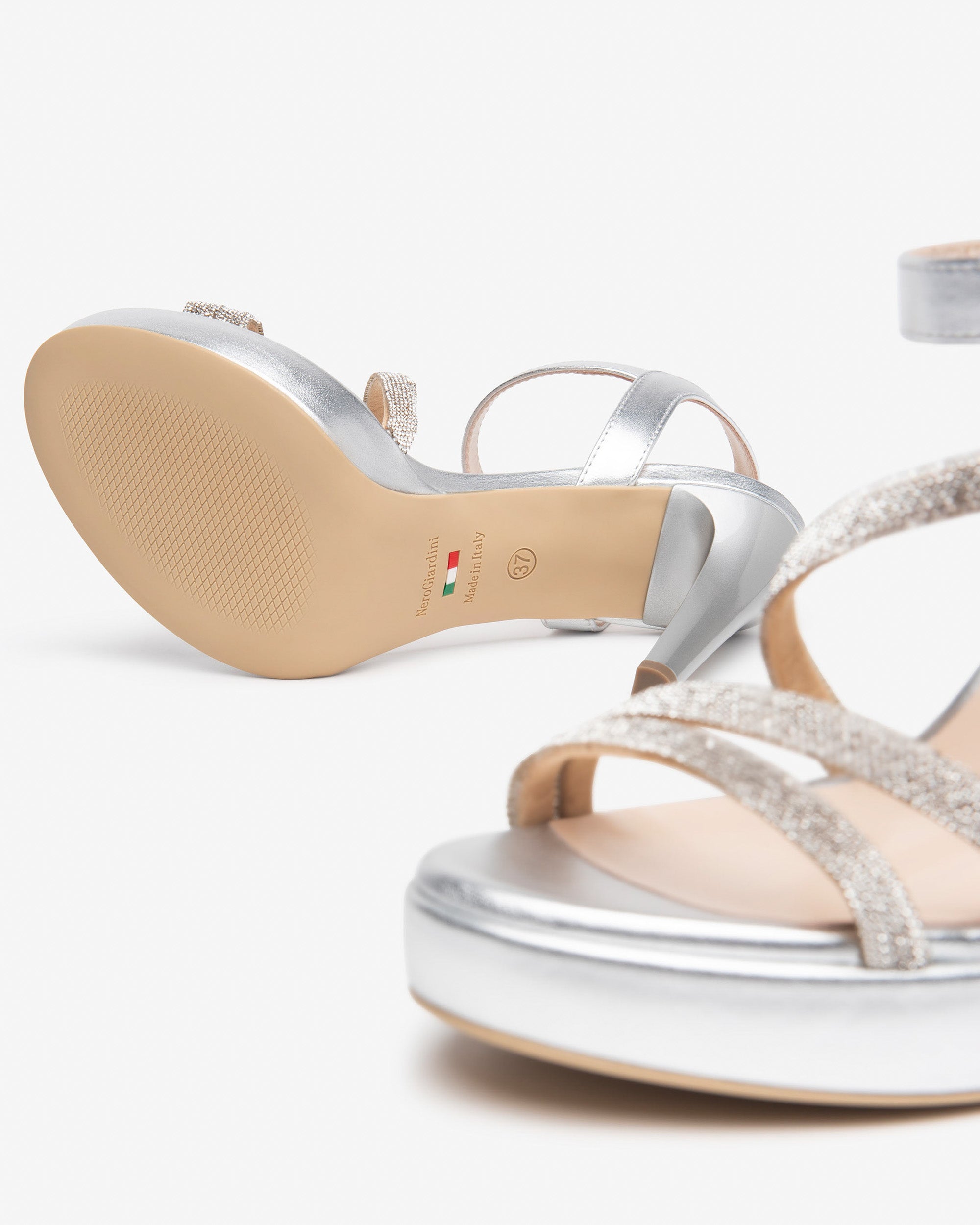 Nero Giardini Sandals sandales cuir femme premium