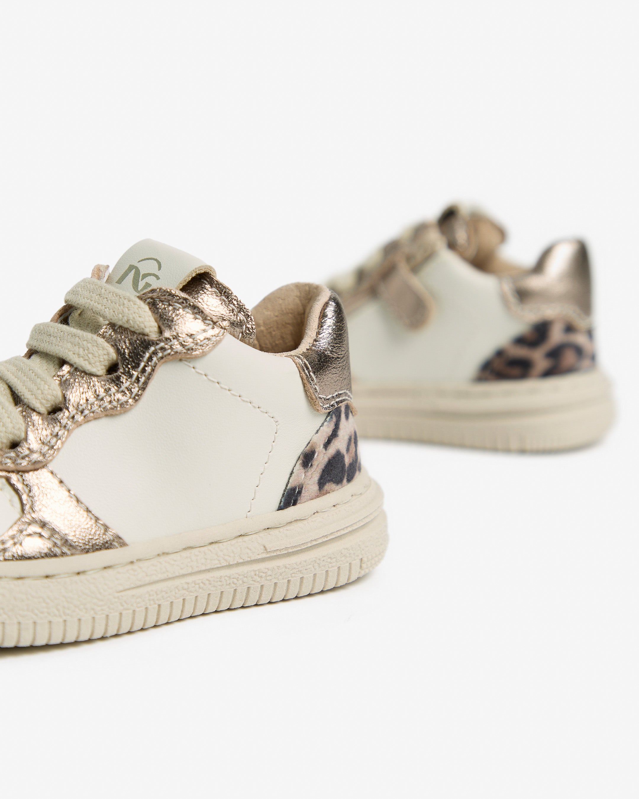 Nero Giardini Sneakers baskets fille cuir légère