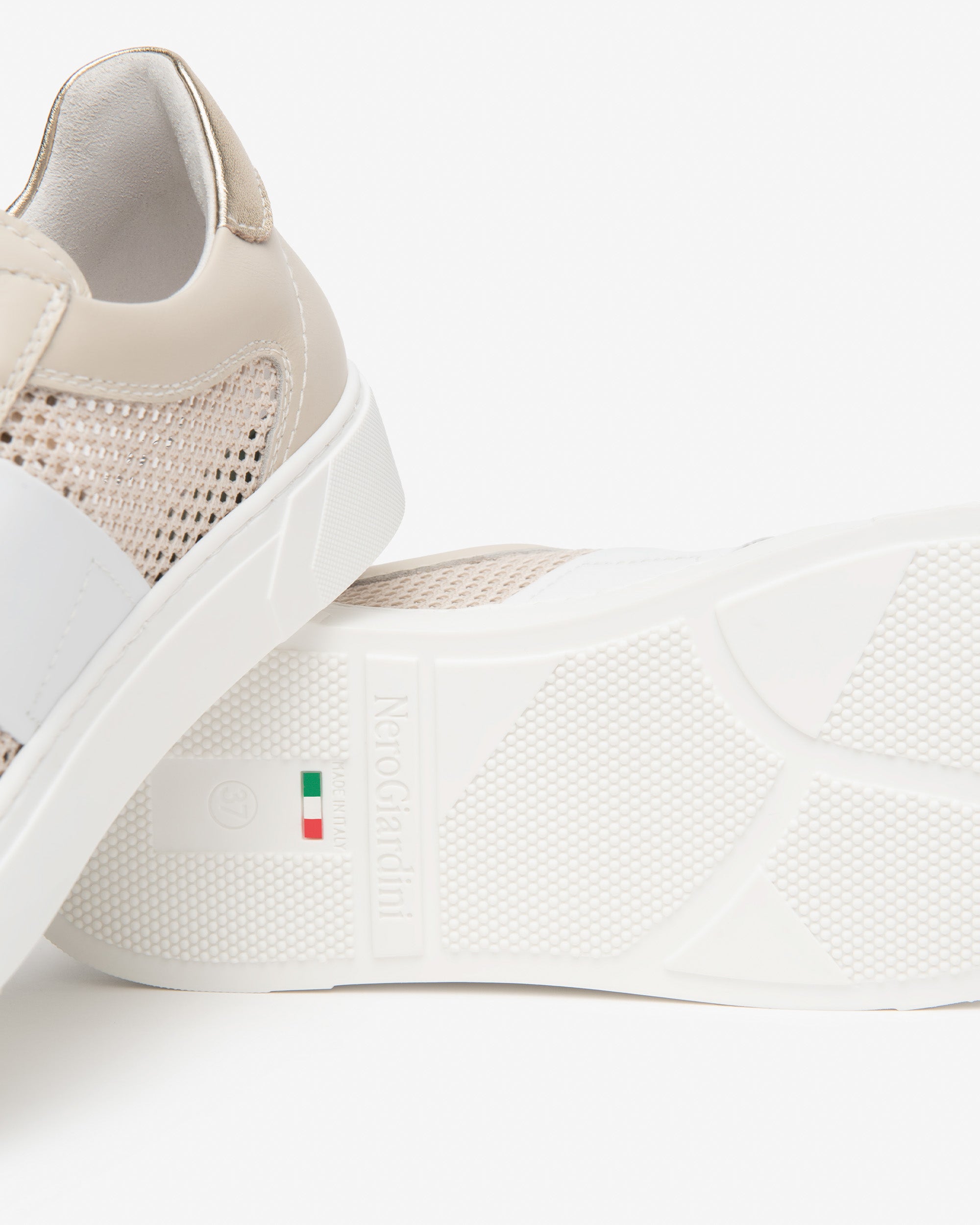 Nero Giardini Sneakers cuir femme confort été