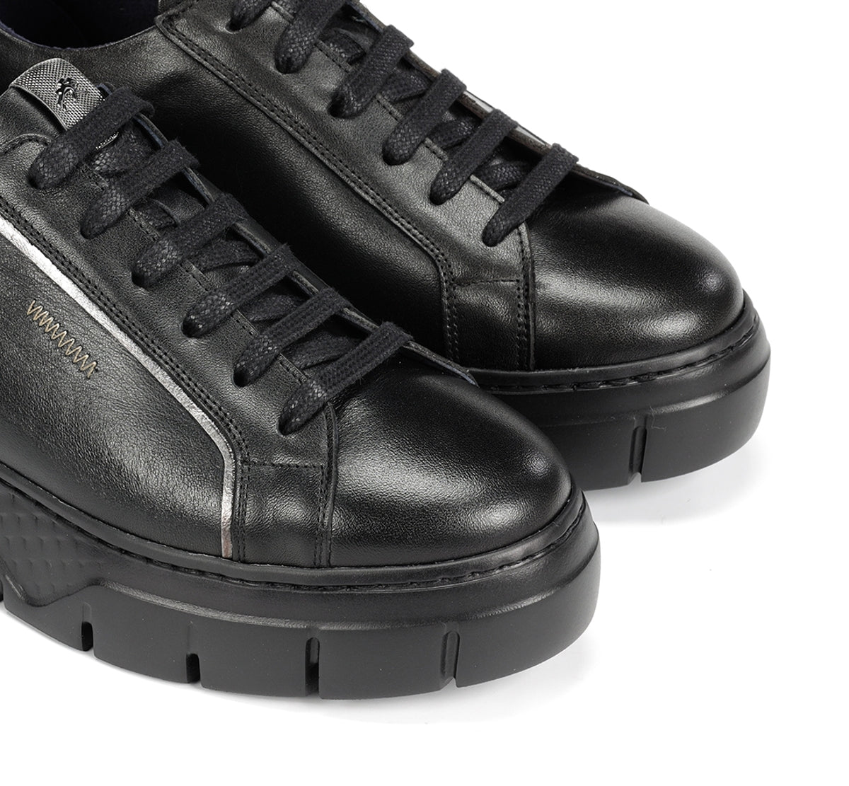 Fluchos Ilia F2305 baskets noir femme cuir compensé