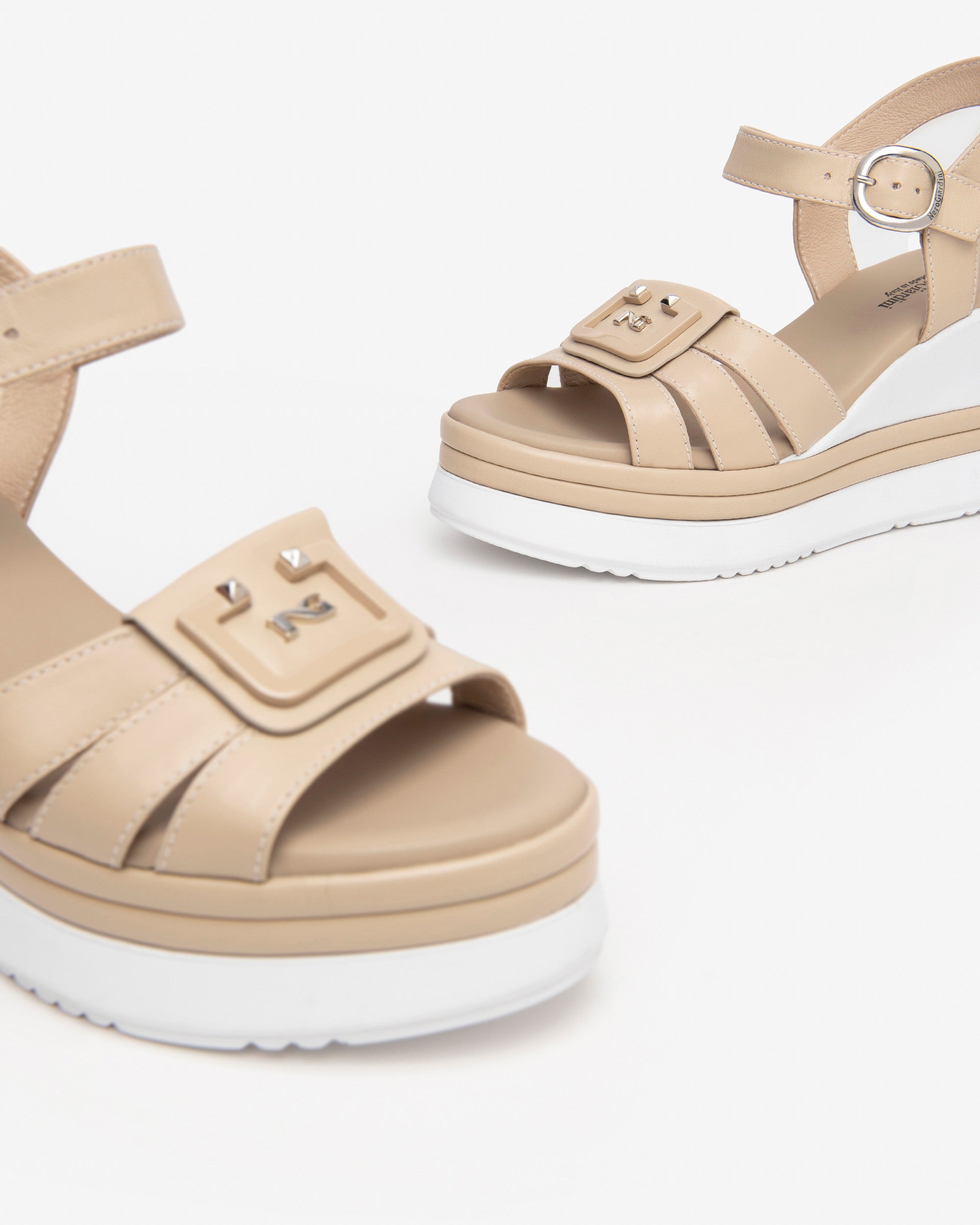 Nero Giardini Sandals sandales cuir femme pointure 38
