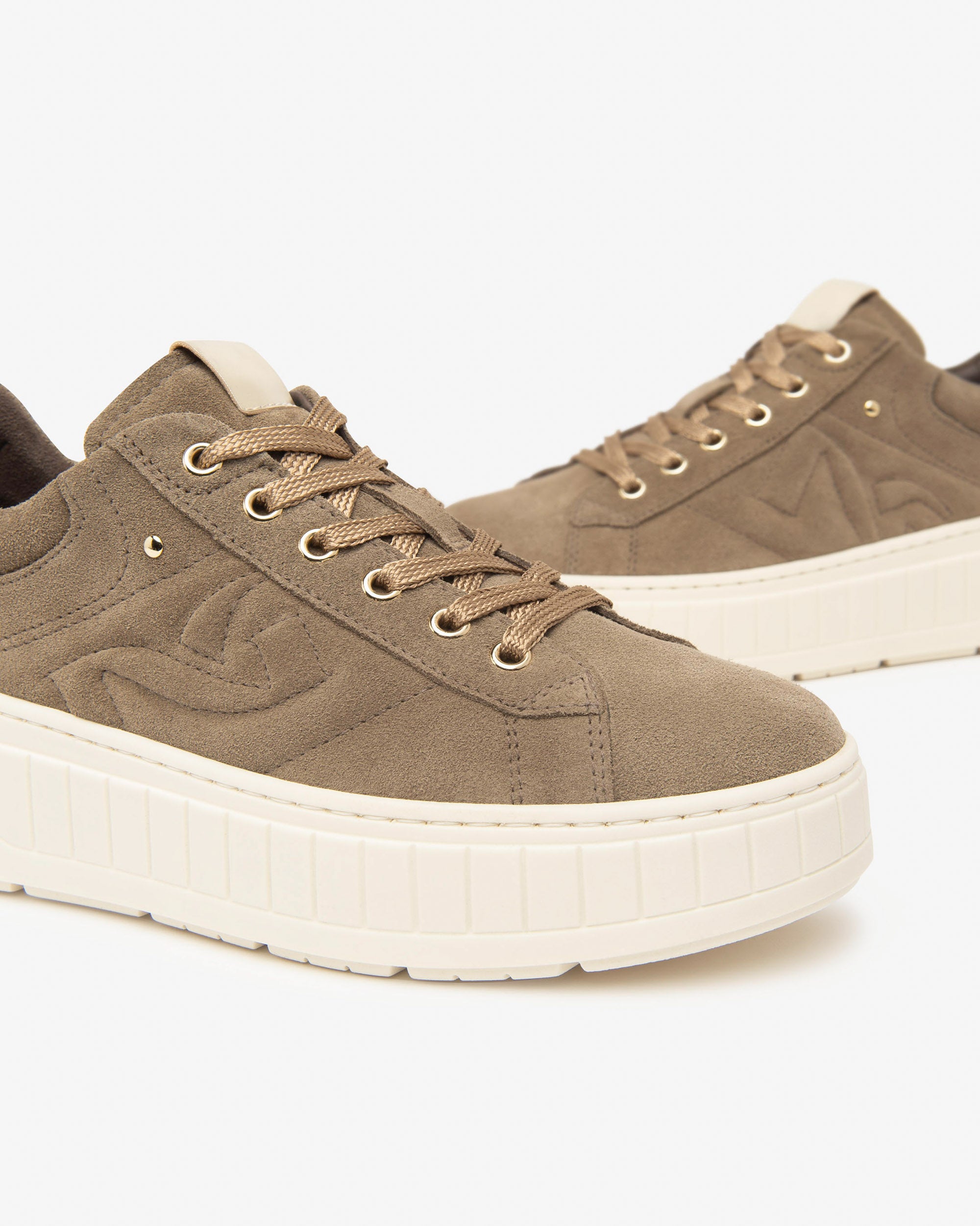 Nero Giardini Sneakers baskets daim cuir femme