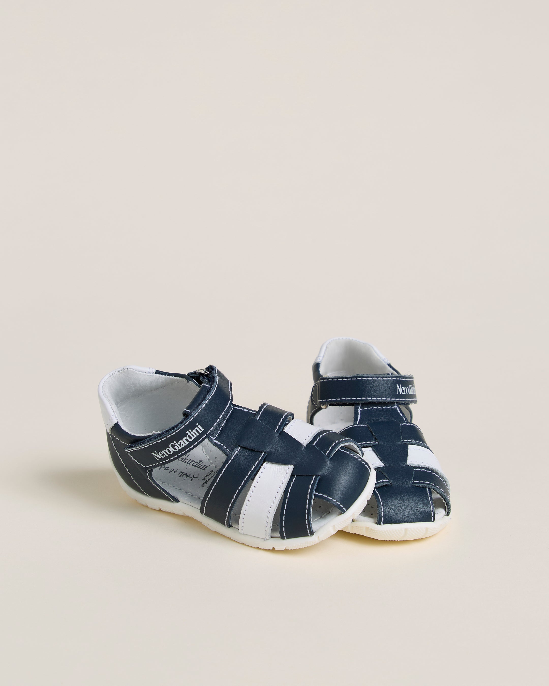 Nero Giardini Sandals sandales cuir garçon été