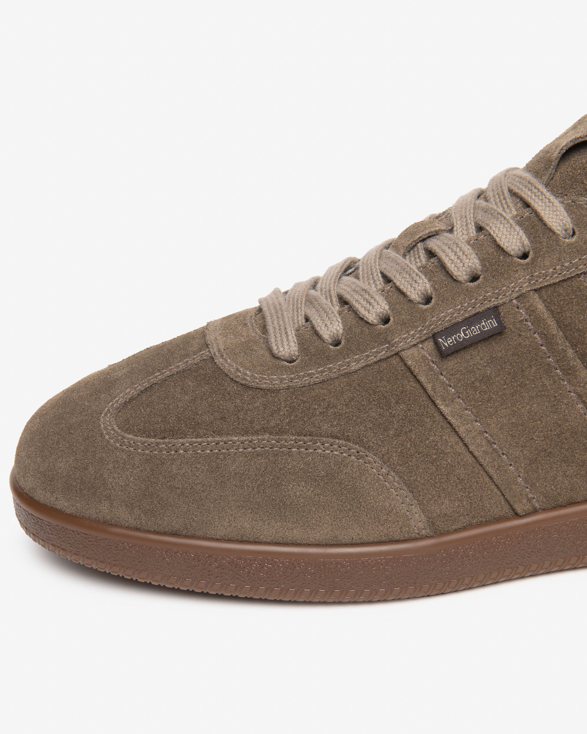 Nero Giardini Sneakers baskets daim homme pointure 42 lacets