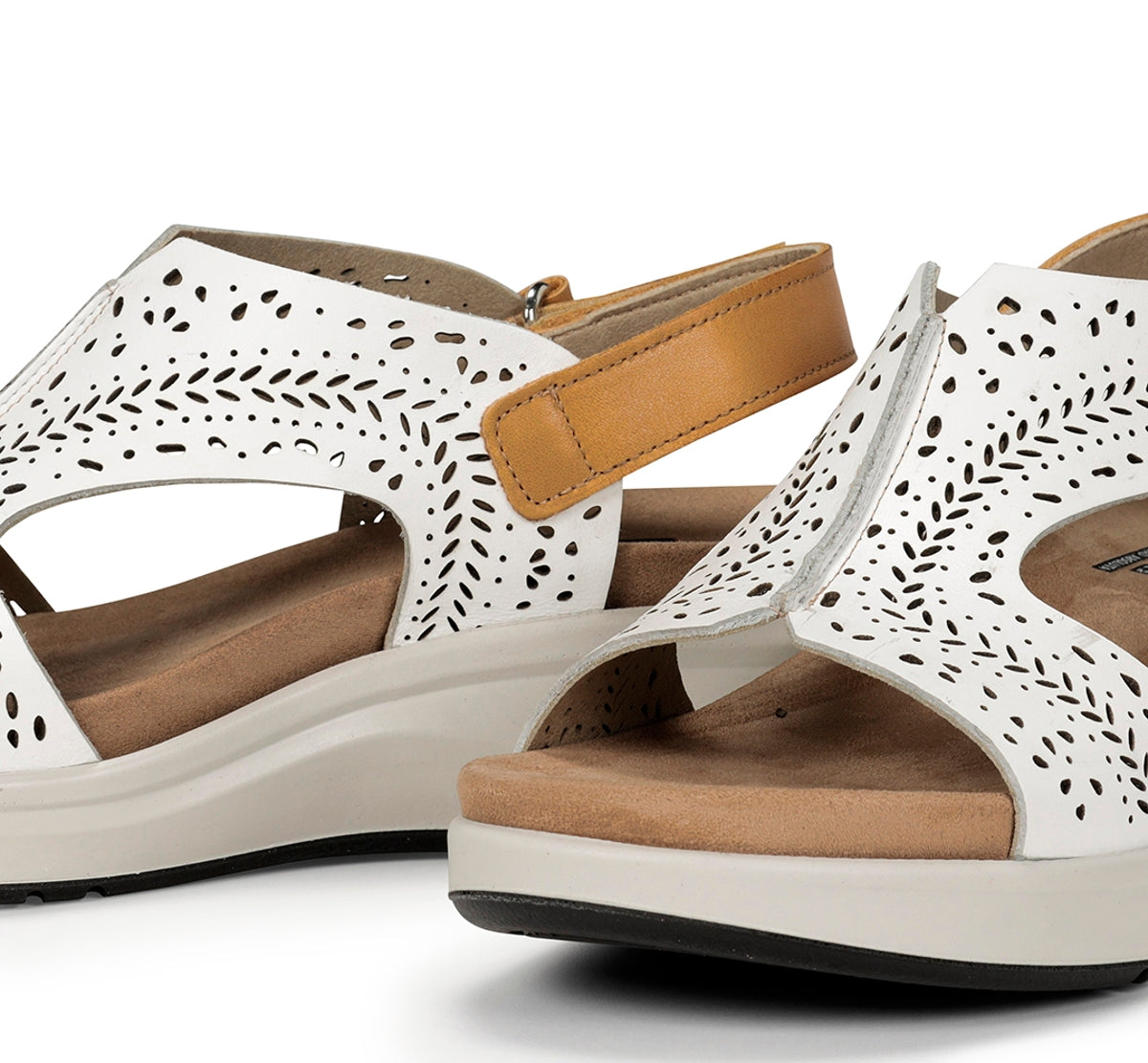 Fluchos Yagon F1481 sandale blanche femme souple