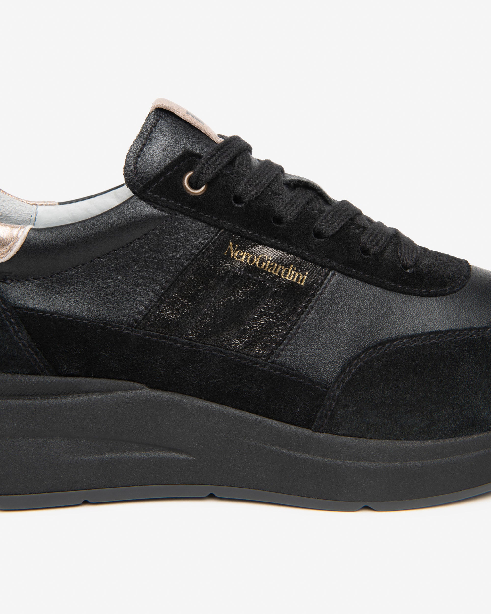 Nero Giardini Sneakers baskets cuir daim femme 38