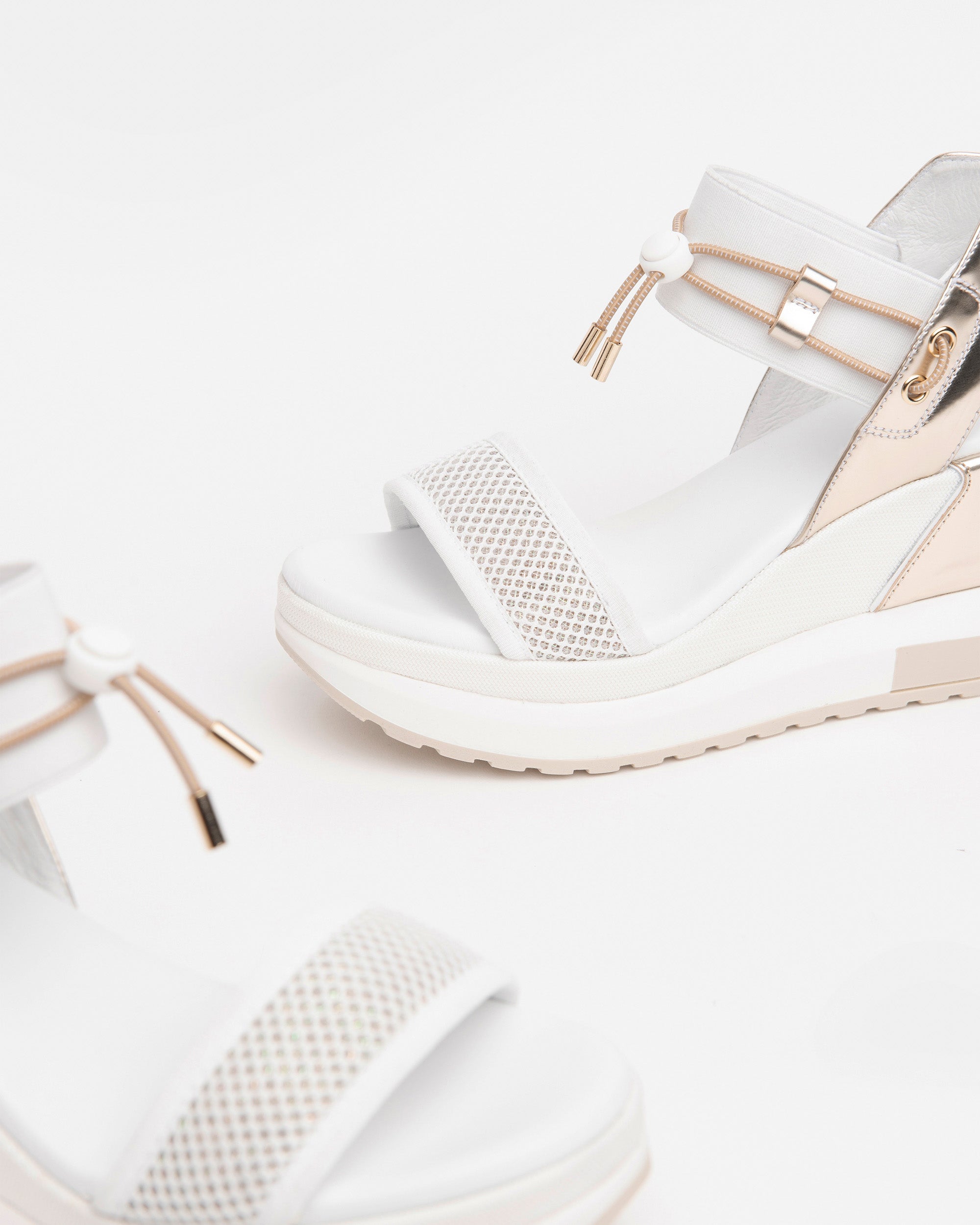 Nero Giardini Sandals sandale femme cuir pointure 38 compensé 80 mm