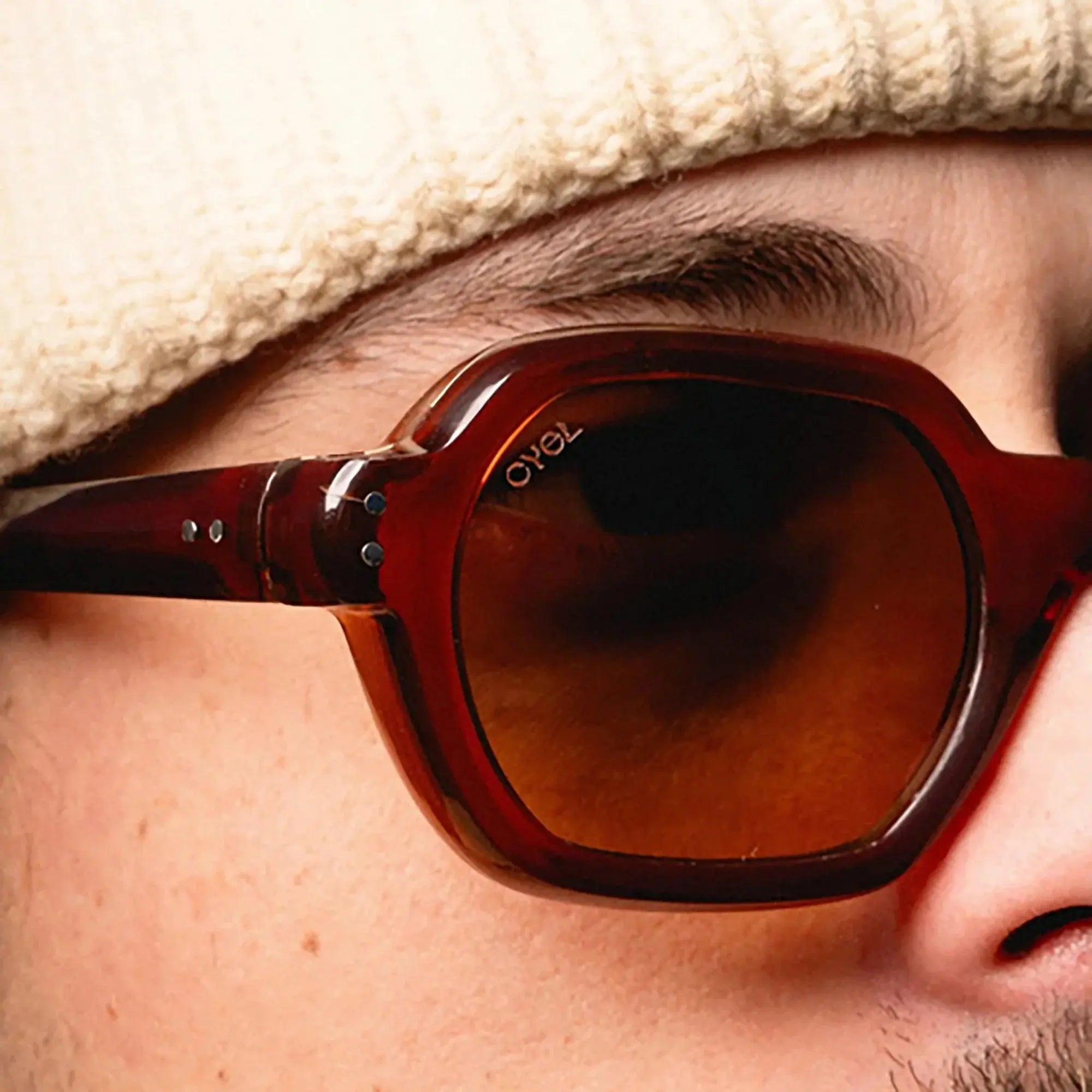 Me.Land Cyel 001 lunettes de soleil noires recyclées