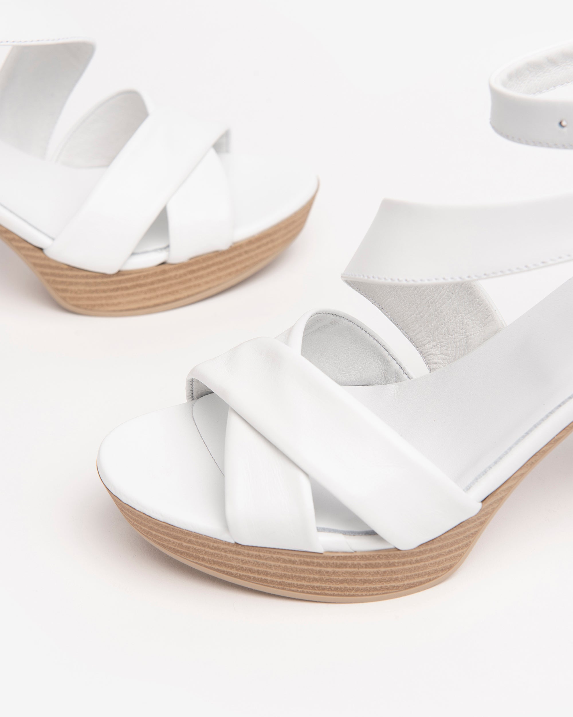 Nero Giardini Sandals sandales cuir talon 9 cm femme