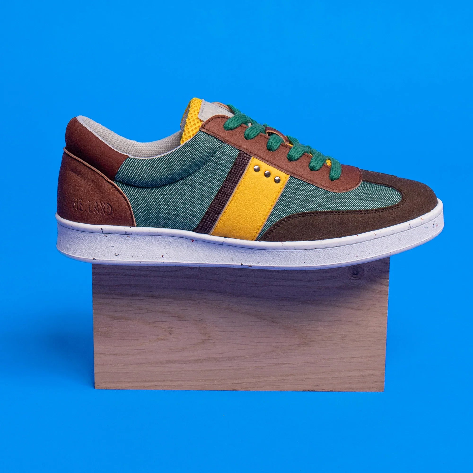 Me.Land Vivace baskets vegan vert marron jaune recyclées