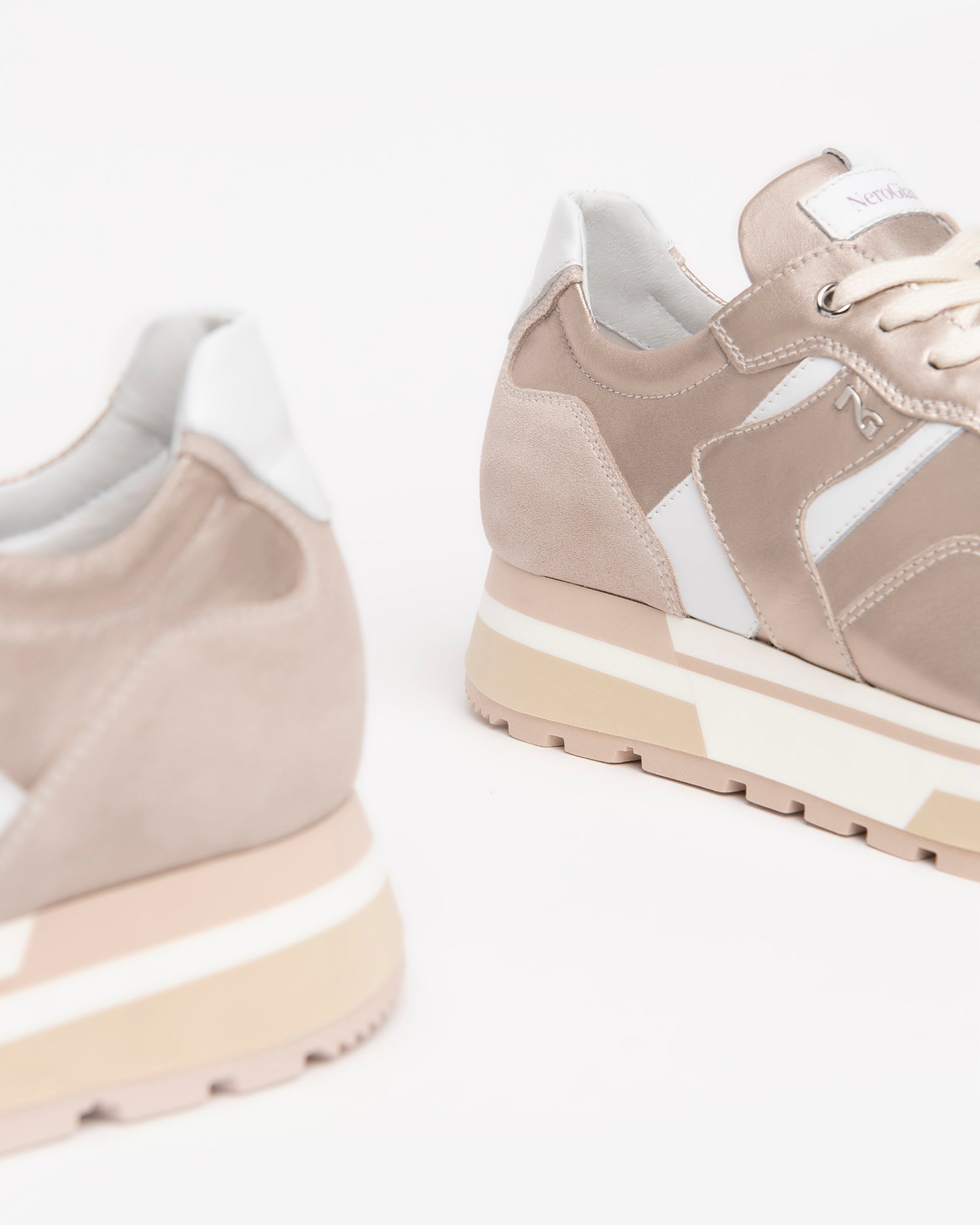 Nero Giardini Sneakers Baskets Cuir Daim Femme