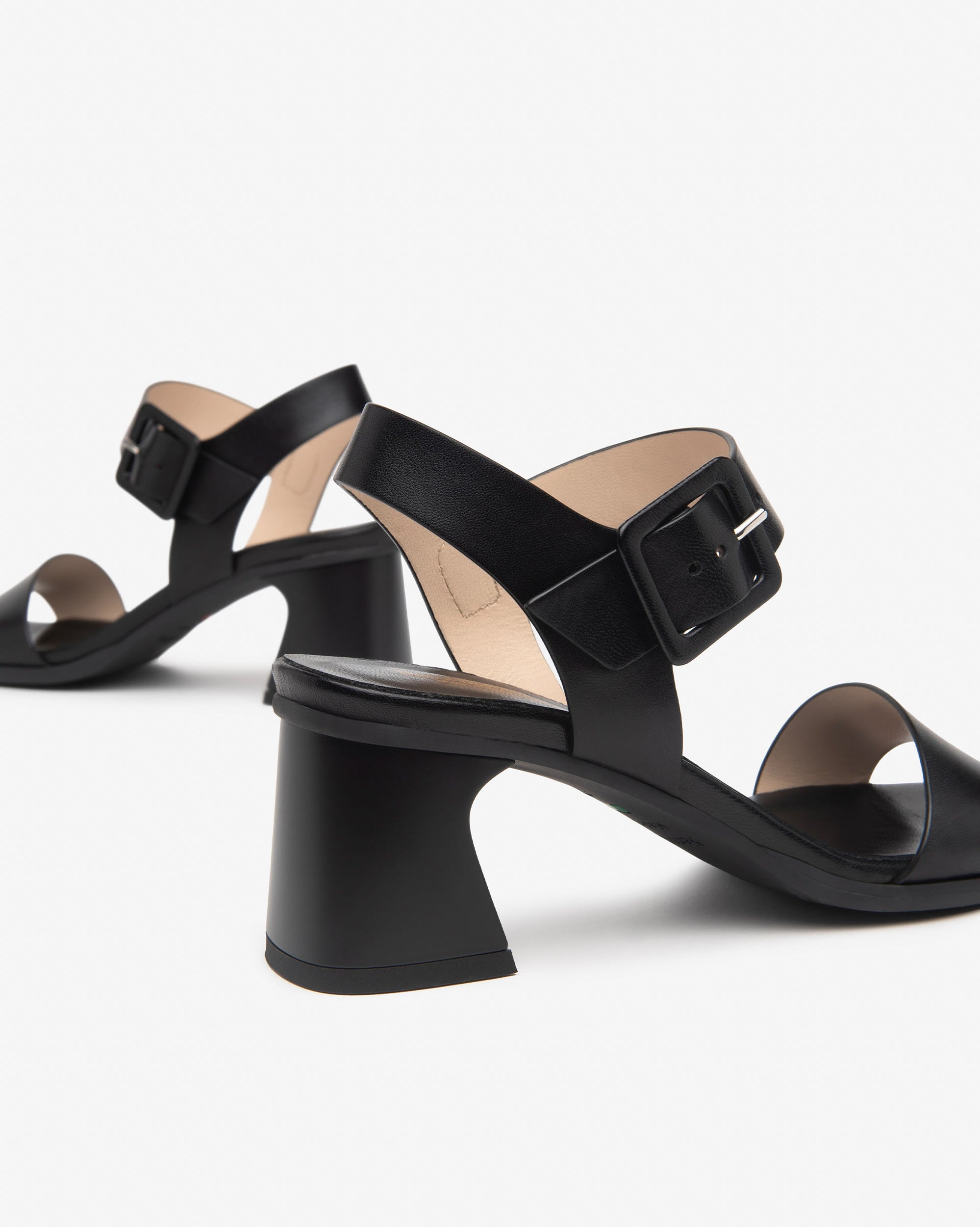 Nero Giardini Sandals sandales cuir femme été