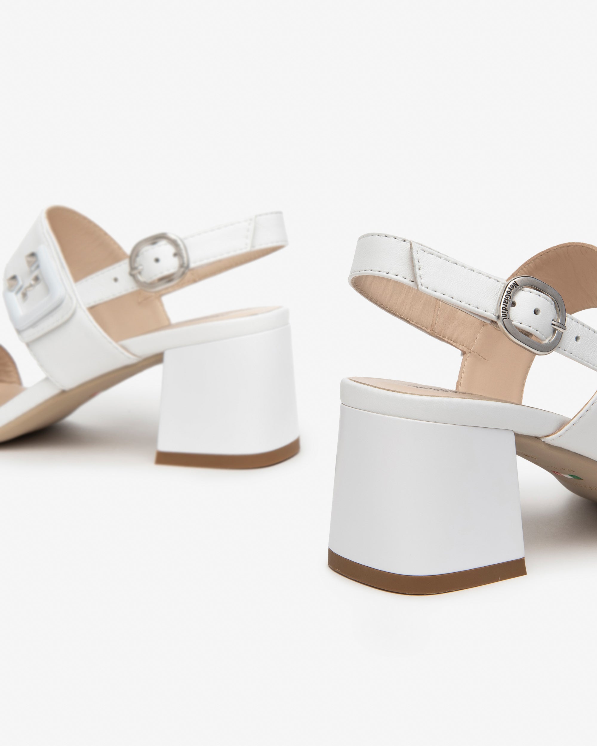 Nero Giardini Sandals sandales cuir femme