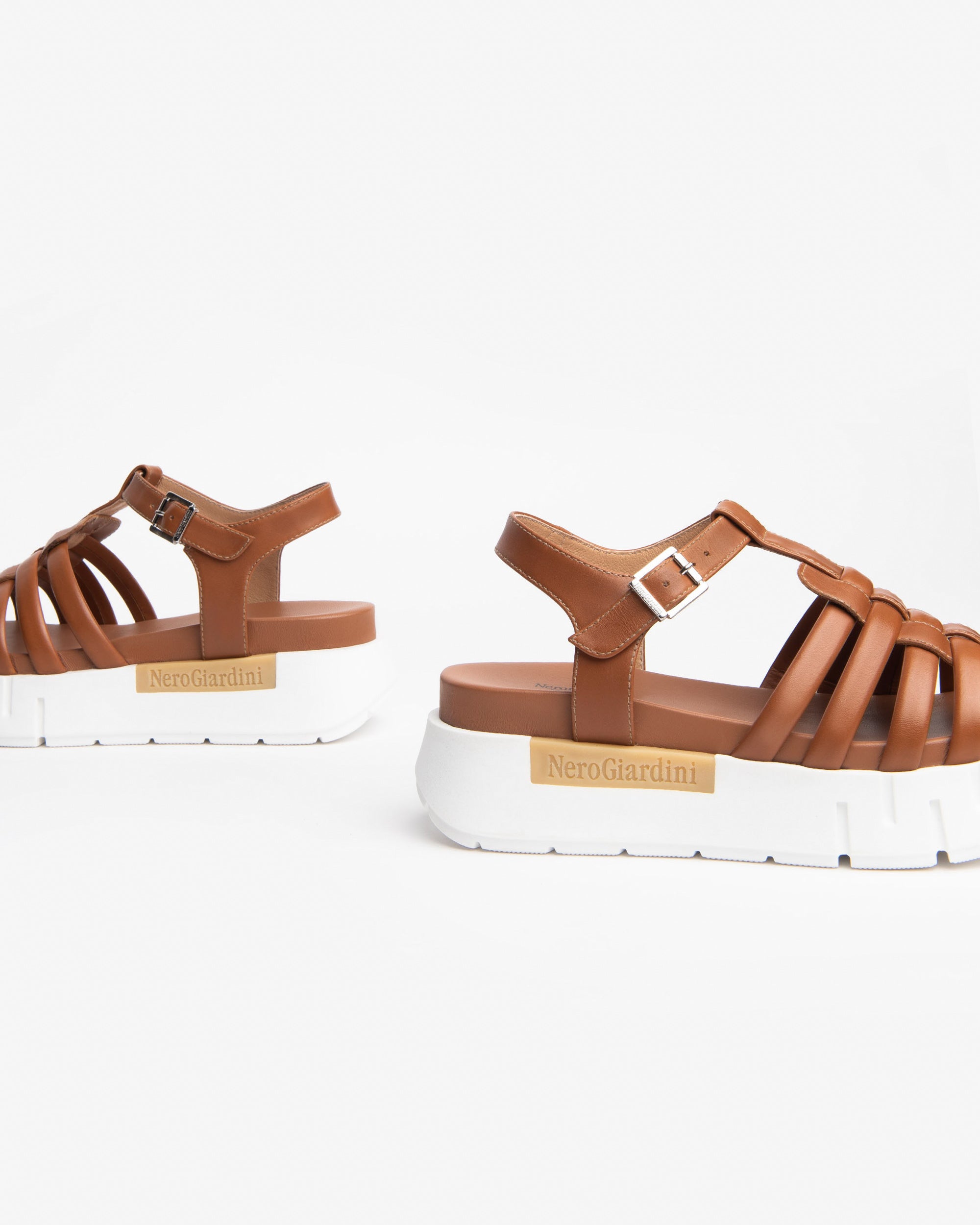 Nero Giardini Sandals sandales cuir femme