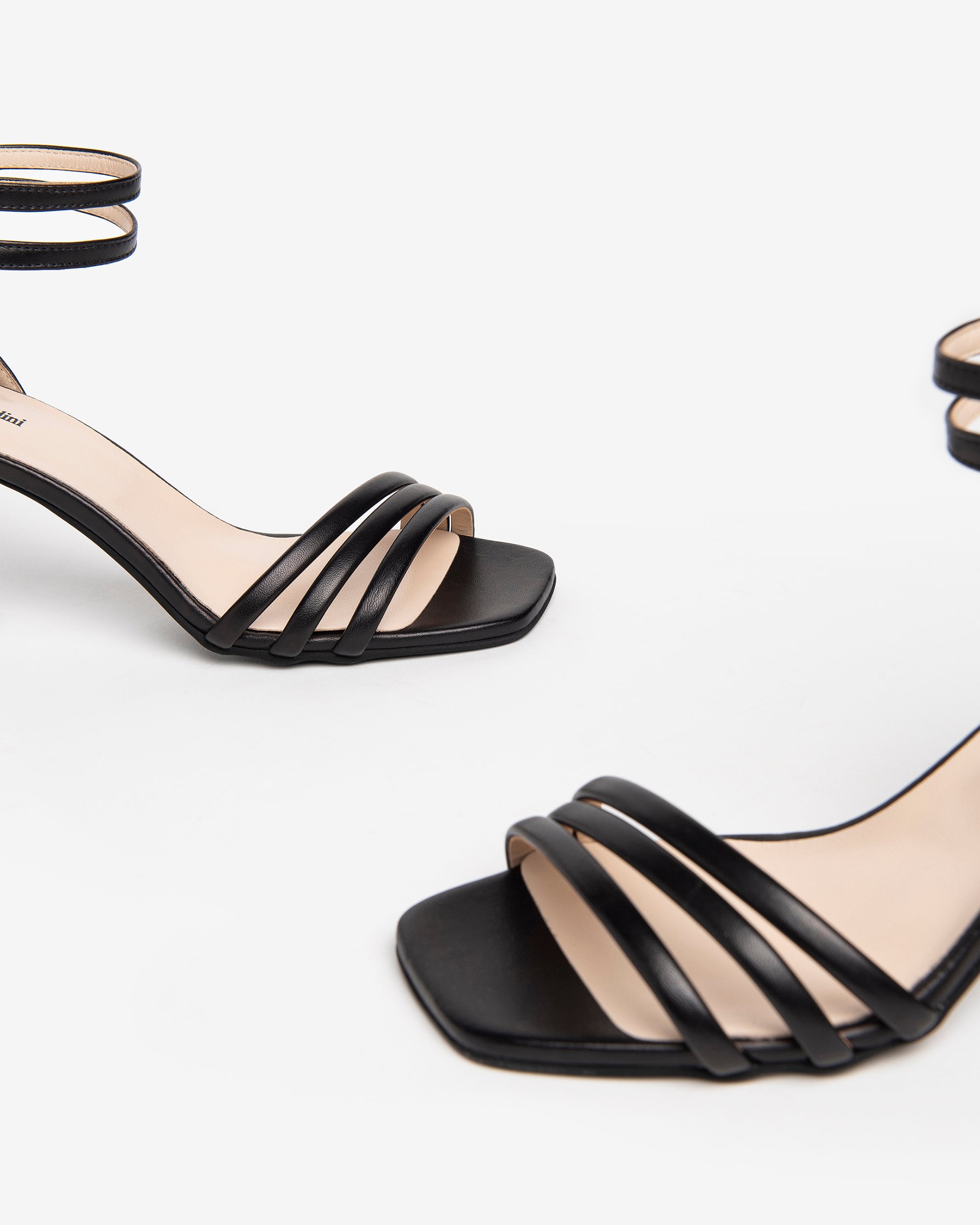 Nero Giardini Sandals sandales femme cuir élégant