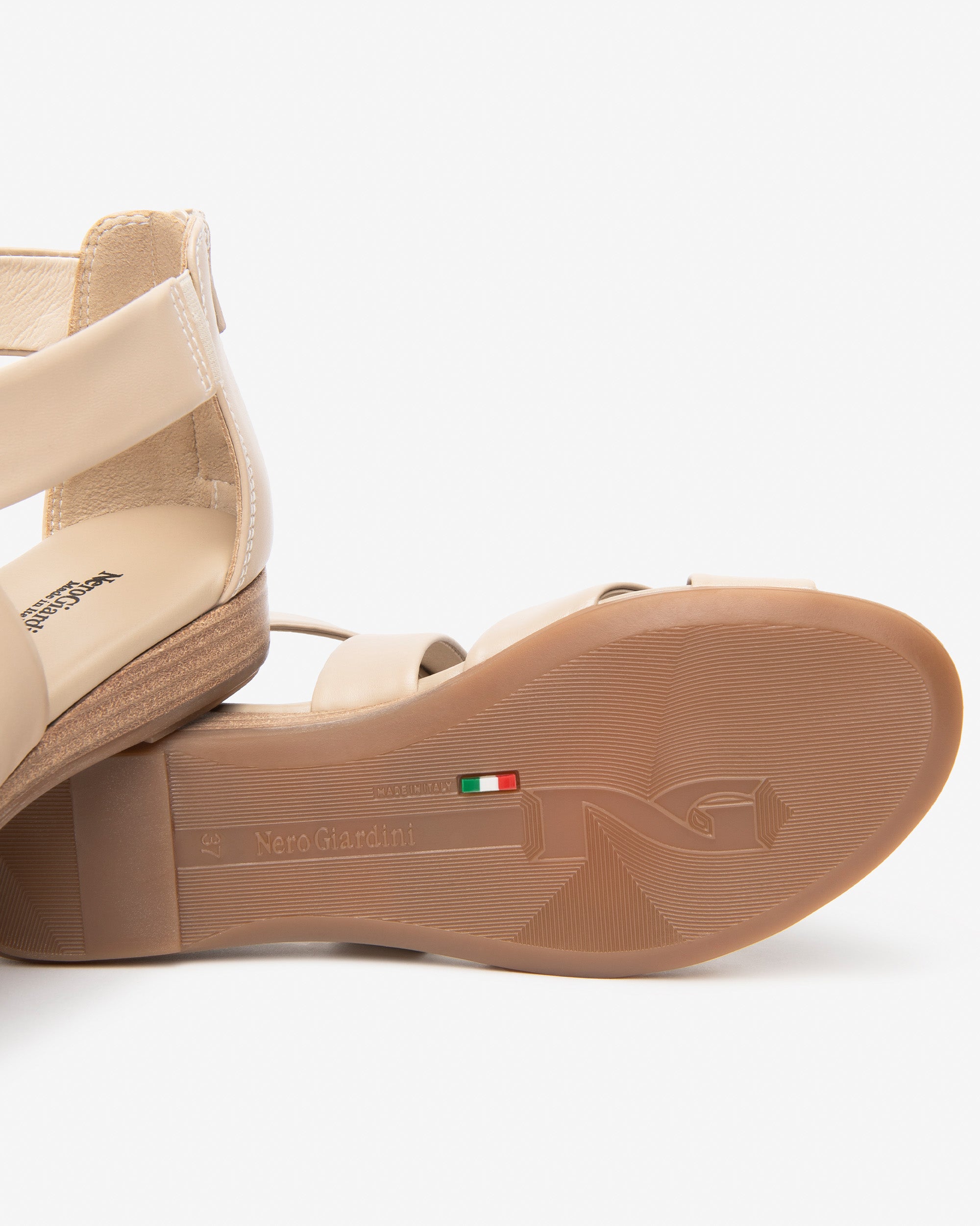 Nero Giardini Sandals sandales cuir femme pointure 38