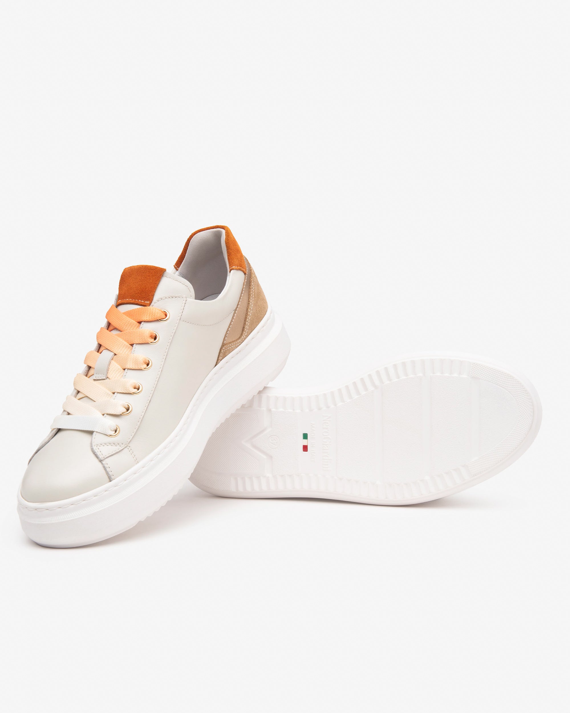 Nero Giardini Sneakers baskets cuir femme daim