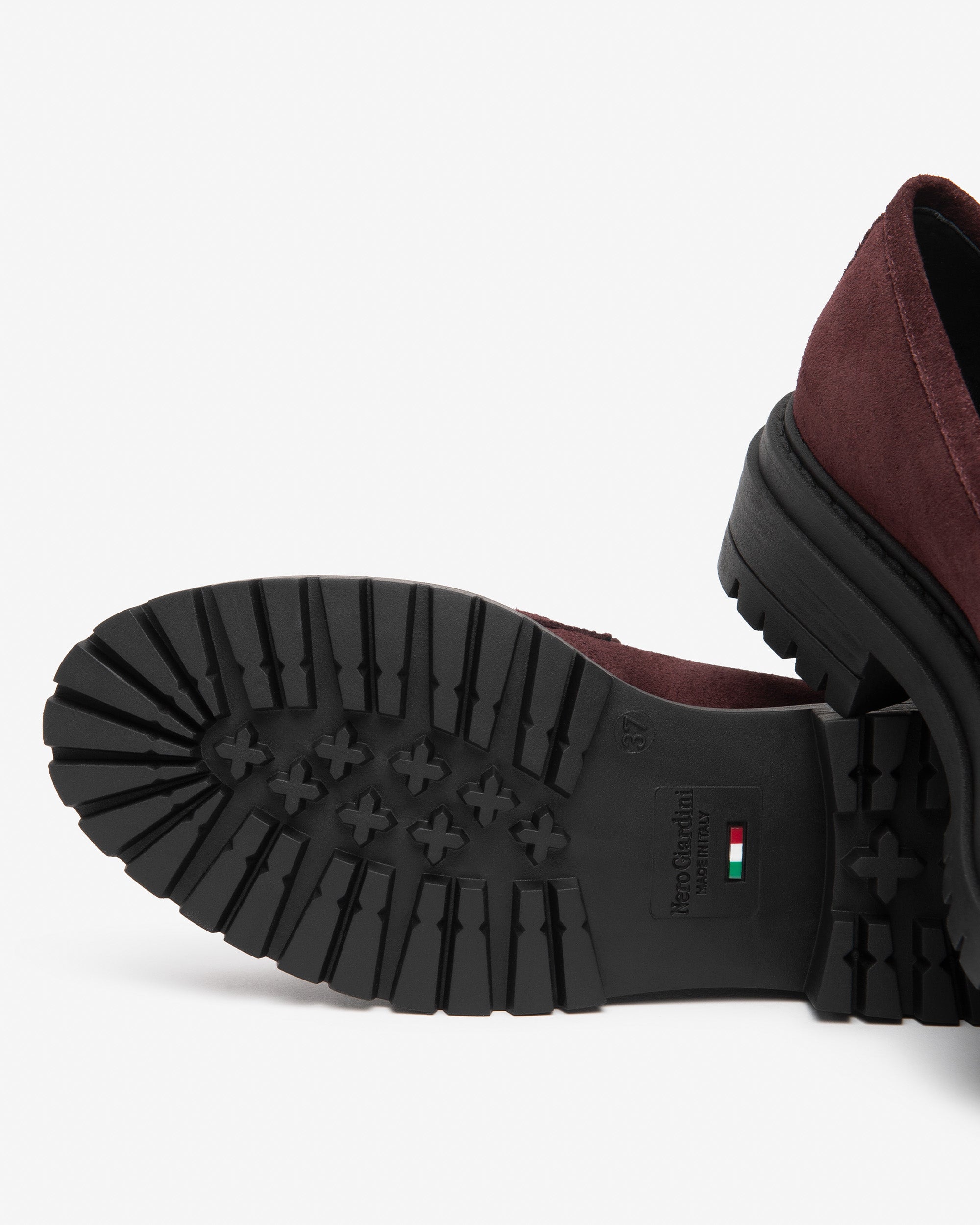 Nero Giardini Loafers mocassins daim femme talon 4 cm