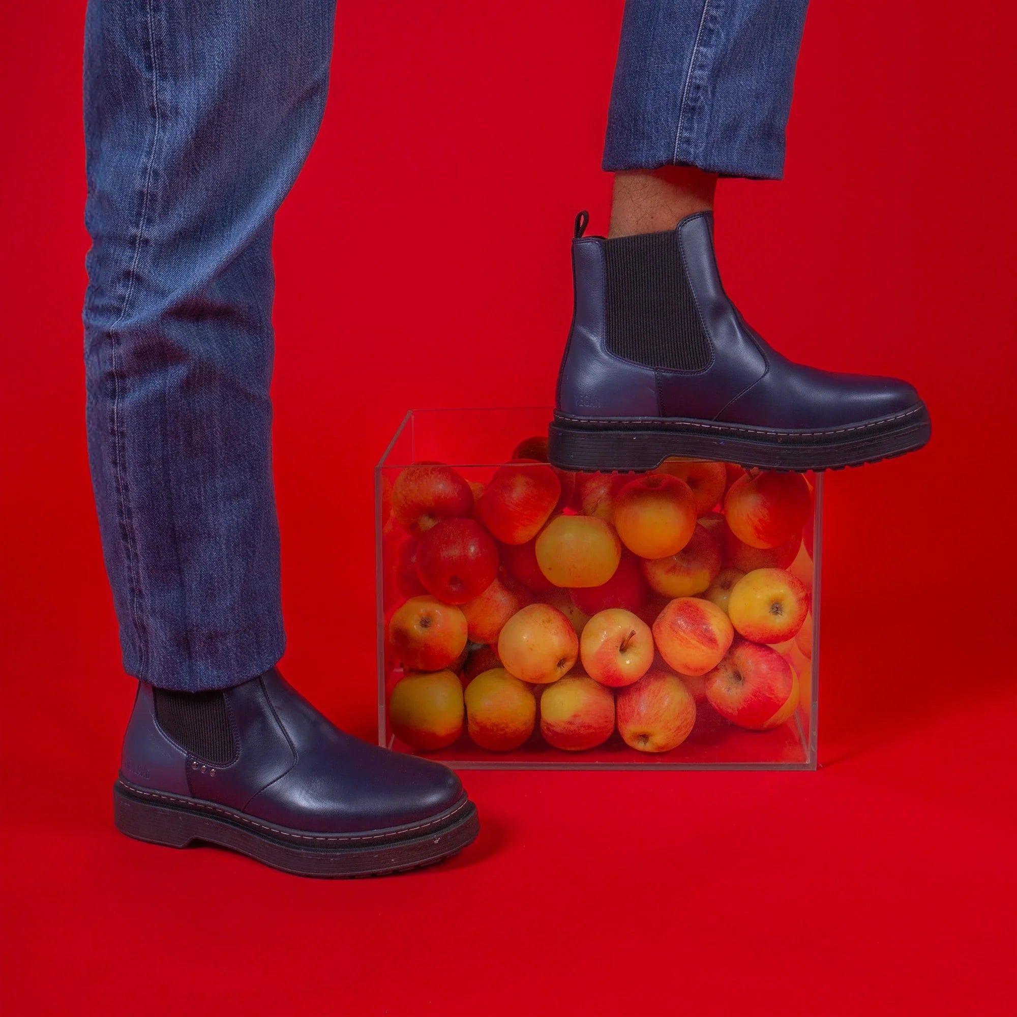 Me.Land Lander chelsea boots vegan bleu marine cuir pomme