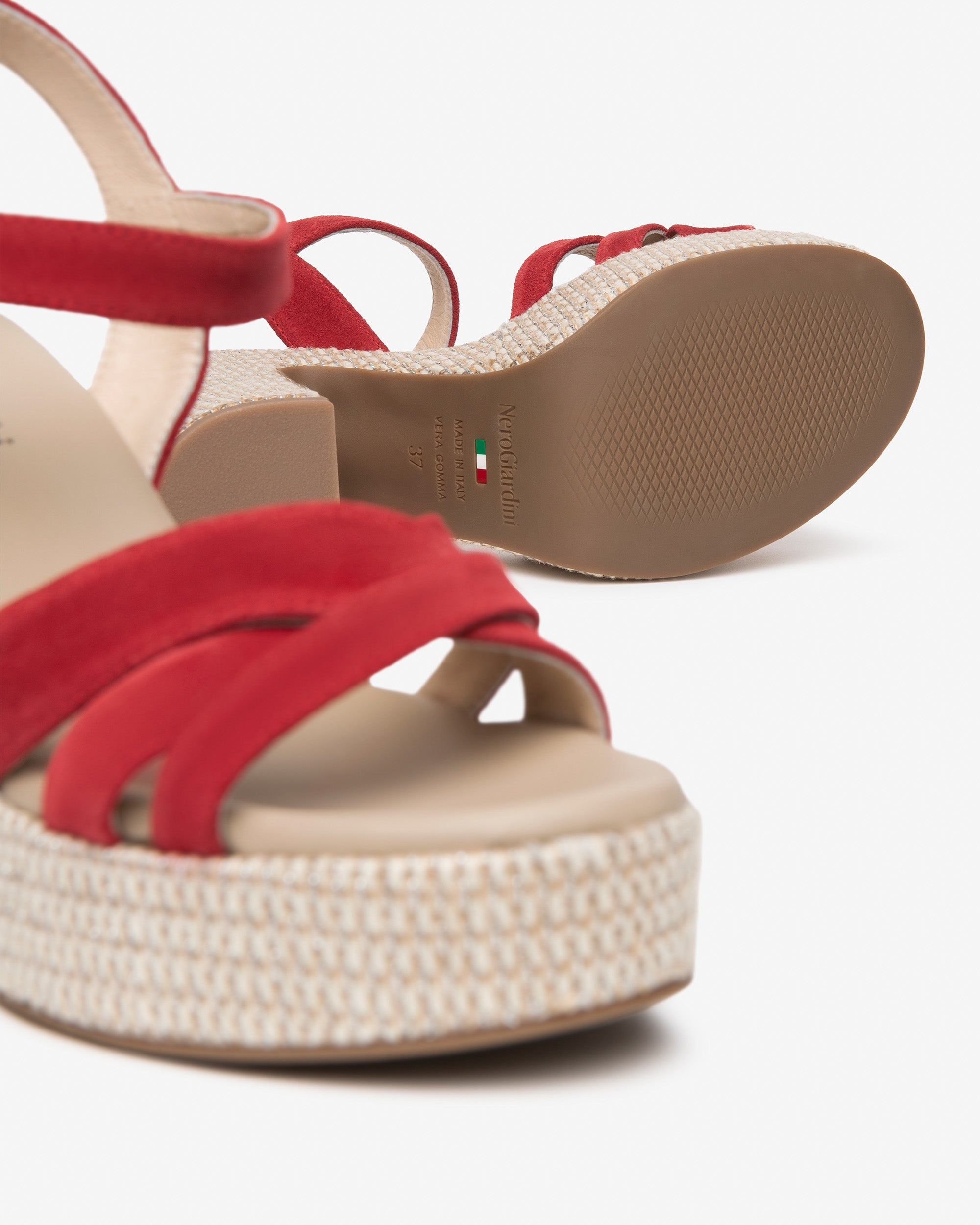Nero Giardini Sandals sandales daim femme pointure 38