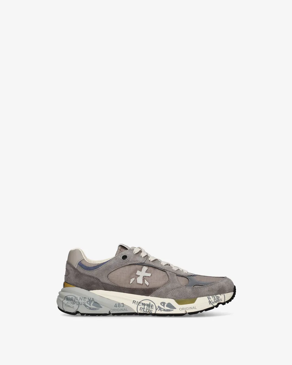Premiata Mase25 8429 baskets gris clair daim technique