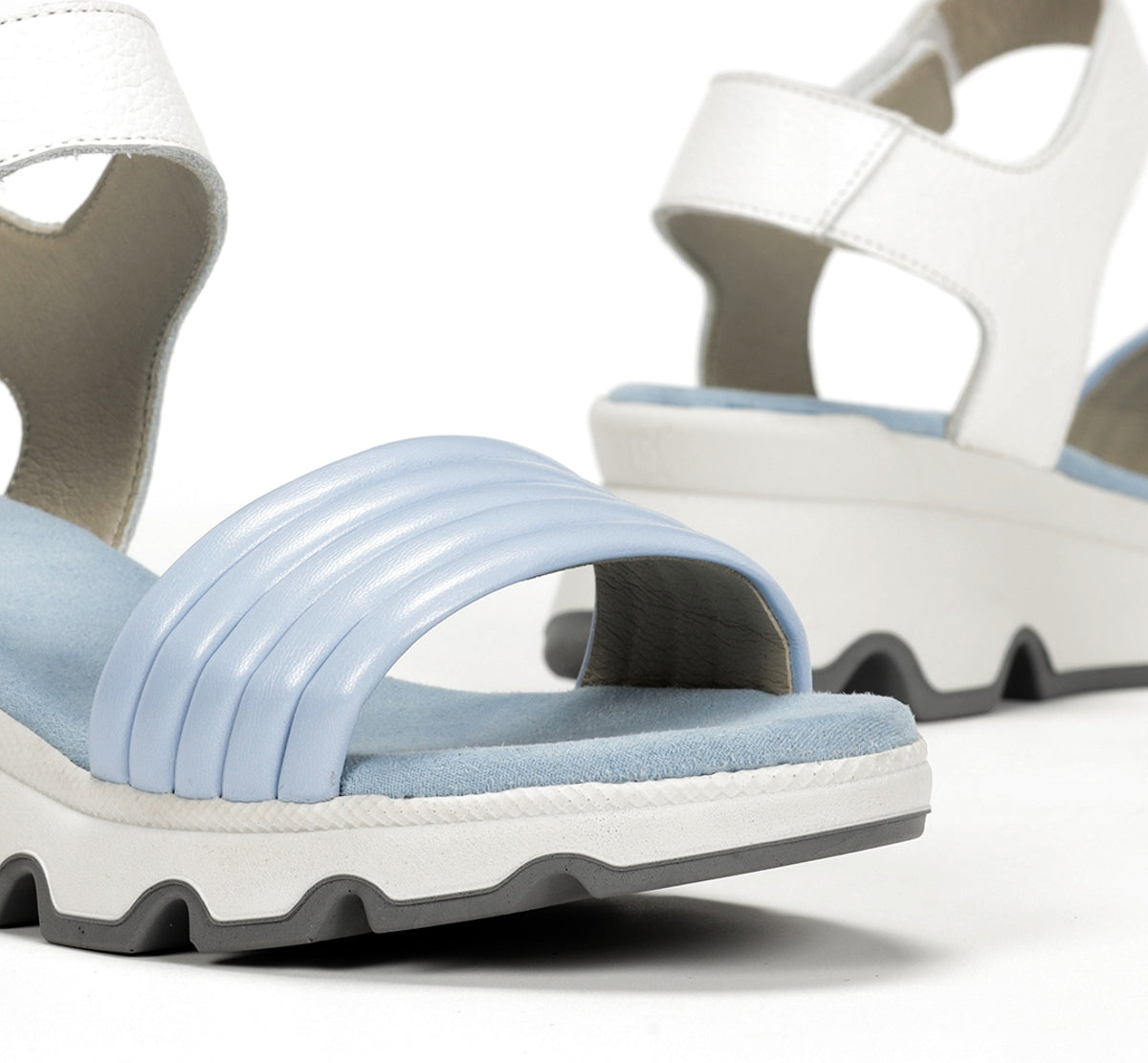 Dorking by Fluchos Lais D9023 sandales bleu plateforme
