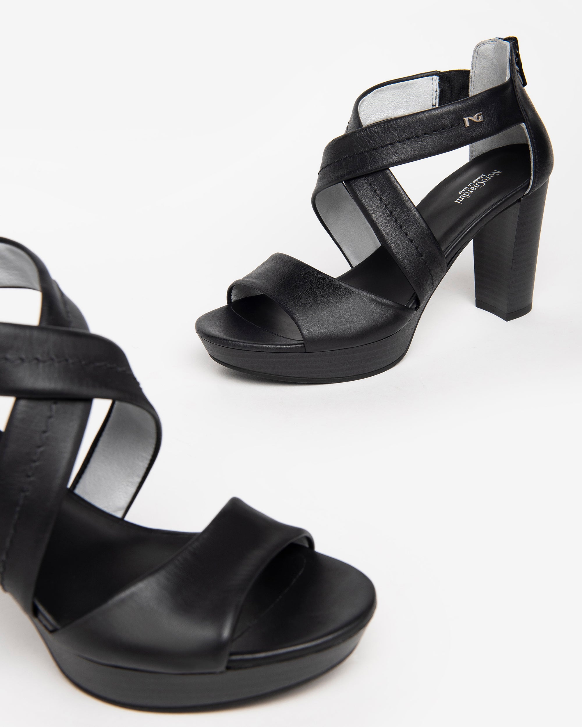 Nero Giardini Sandals sandales cuir femme 38 Italie