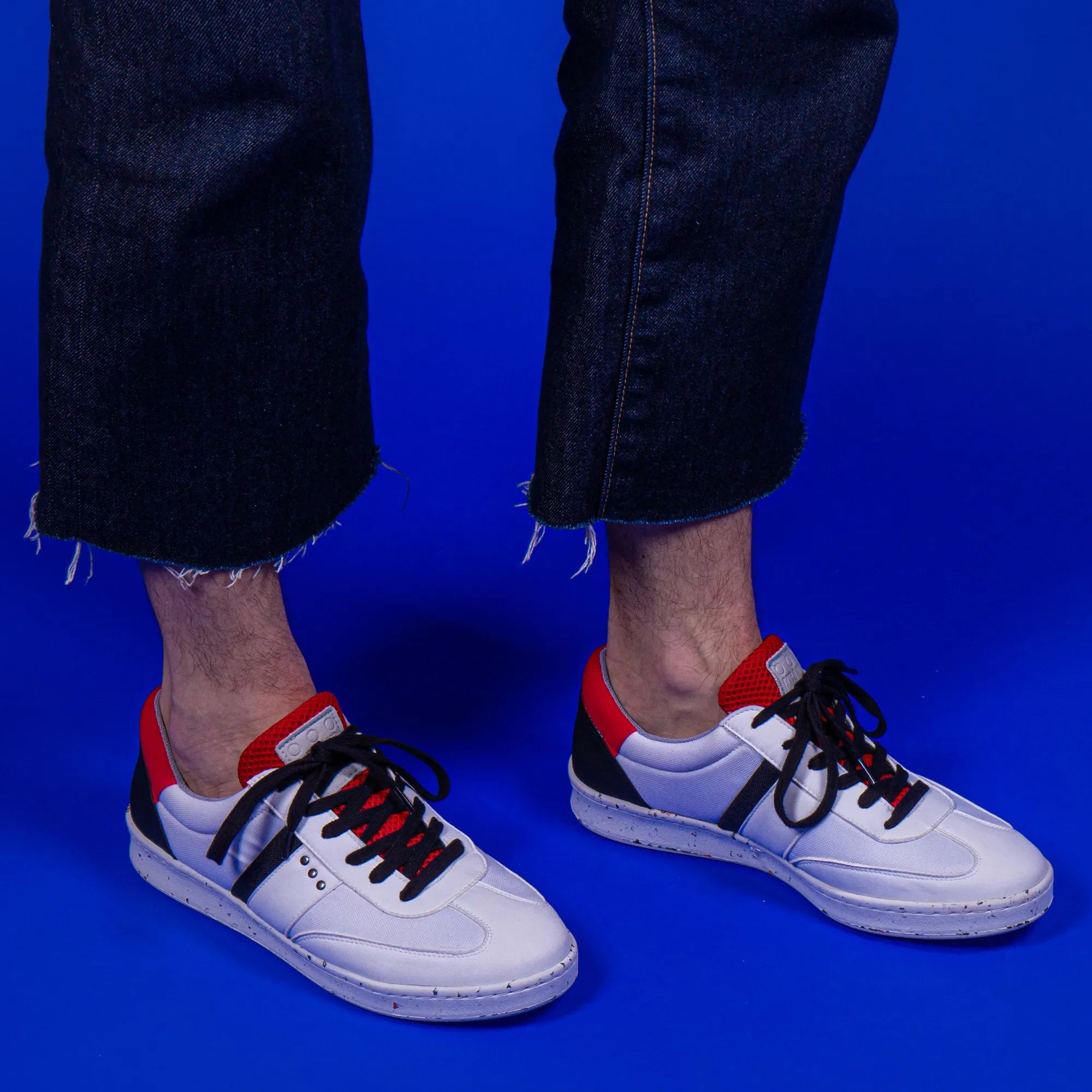Me.Land Vivace baskets vegan blanc noir rouge recyclées