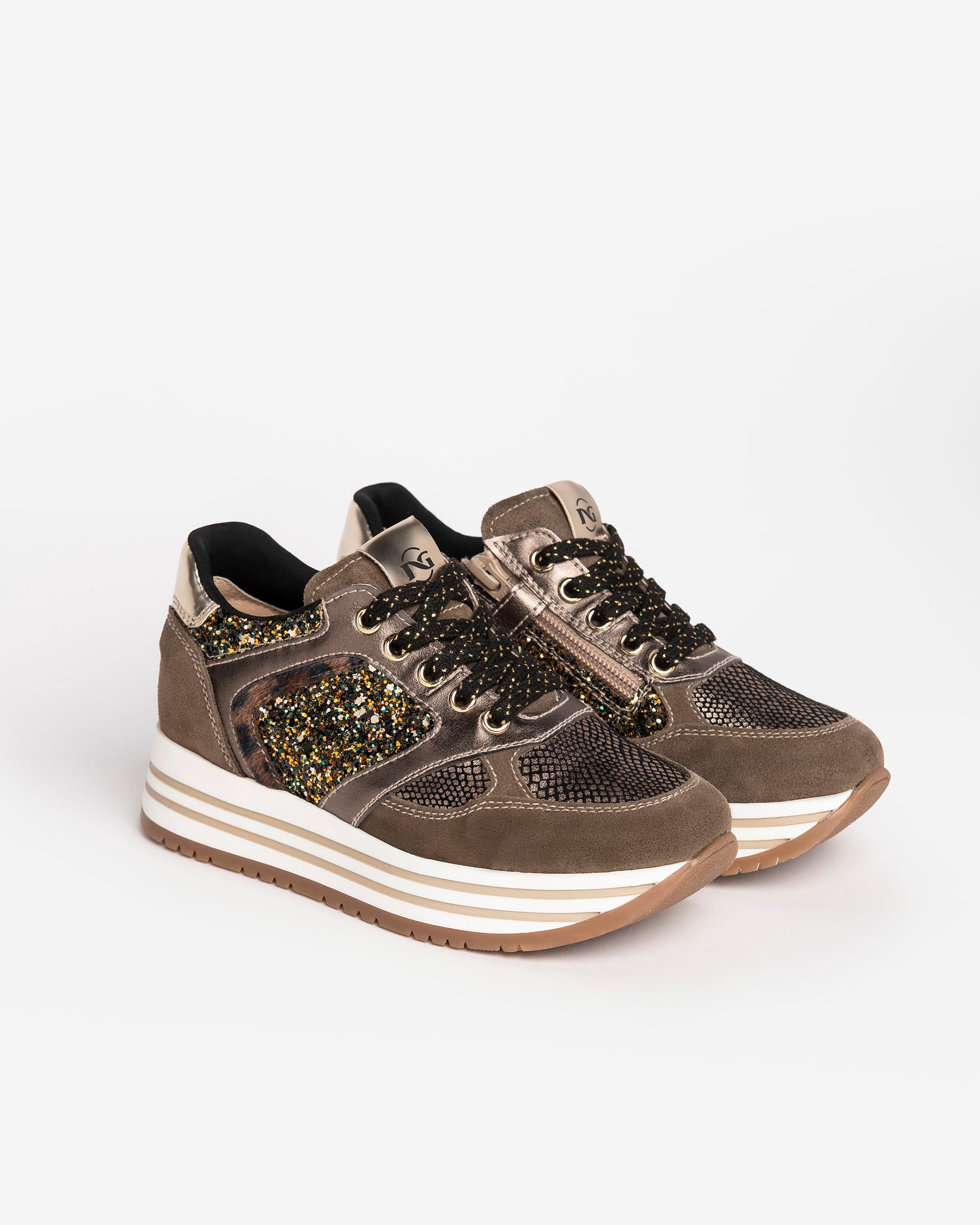 Nero Giardini Sneakers baskets daim fille Teens