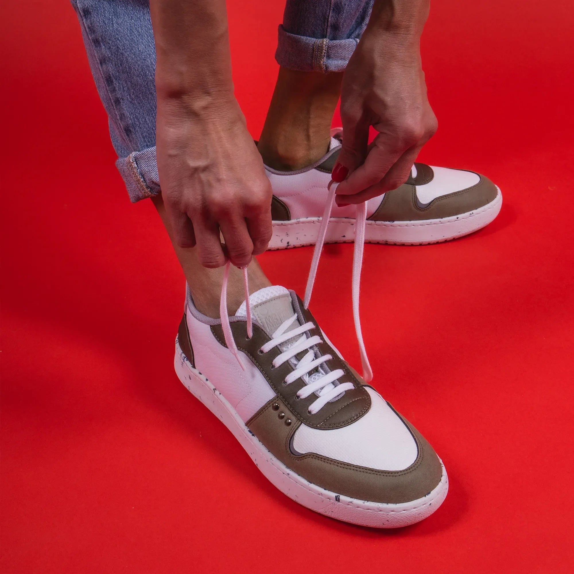 Me.Land Evan baskets vegan blanc kaki nylon recyclé