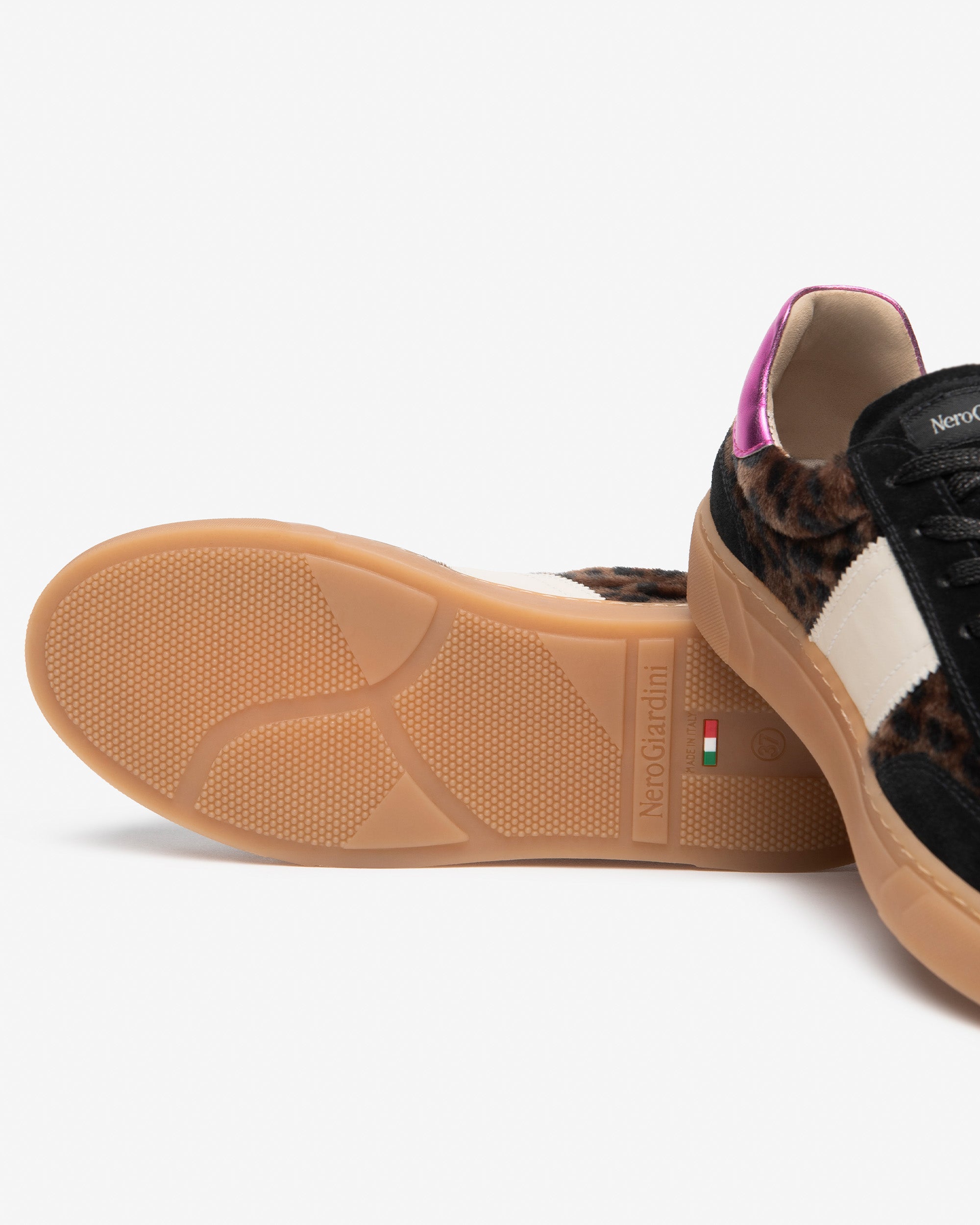 Nero Giardini Sneakers baskets femme daim animal 38