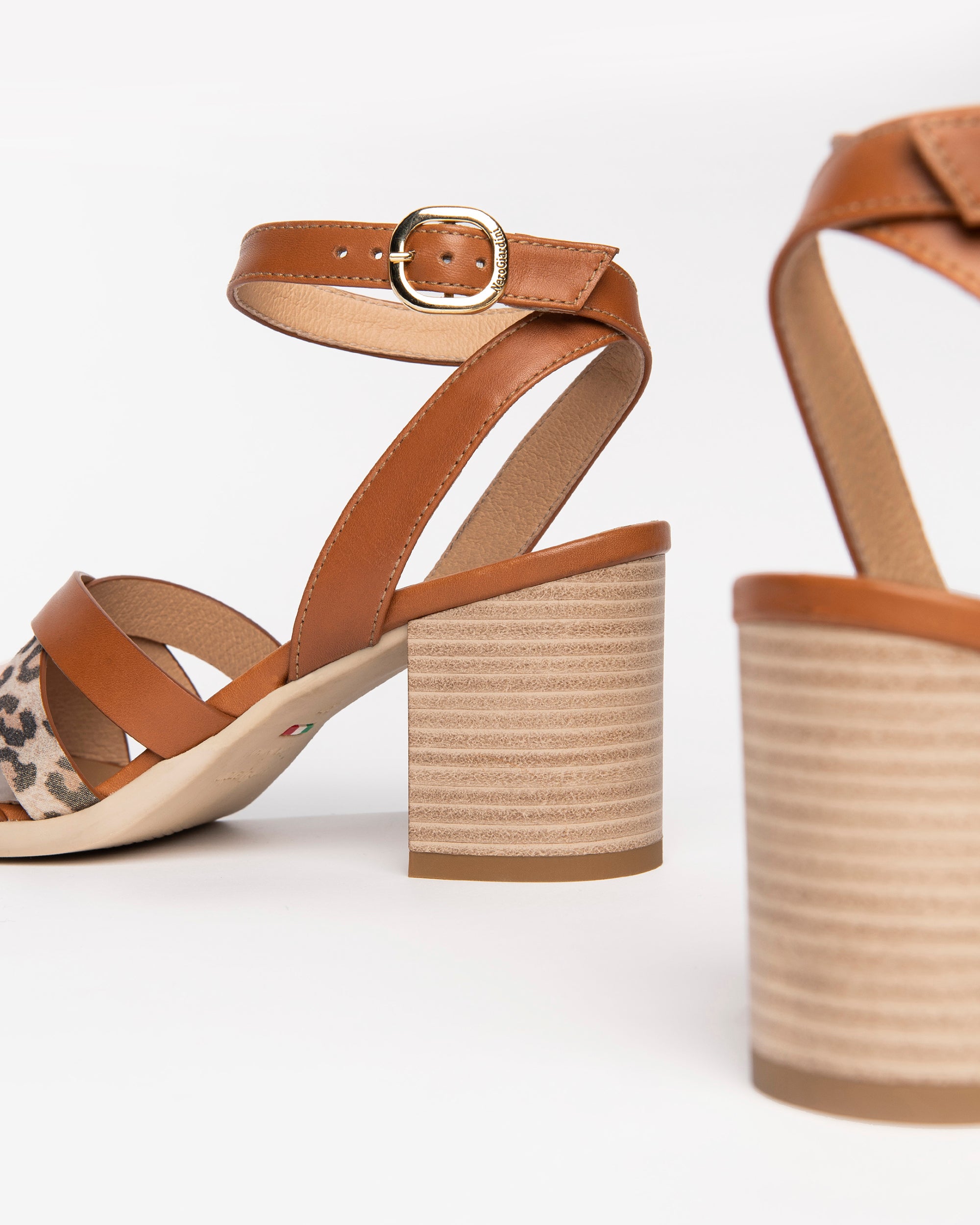 Nero Giardini Sandals sandales cuir talon 7 cm 38