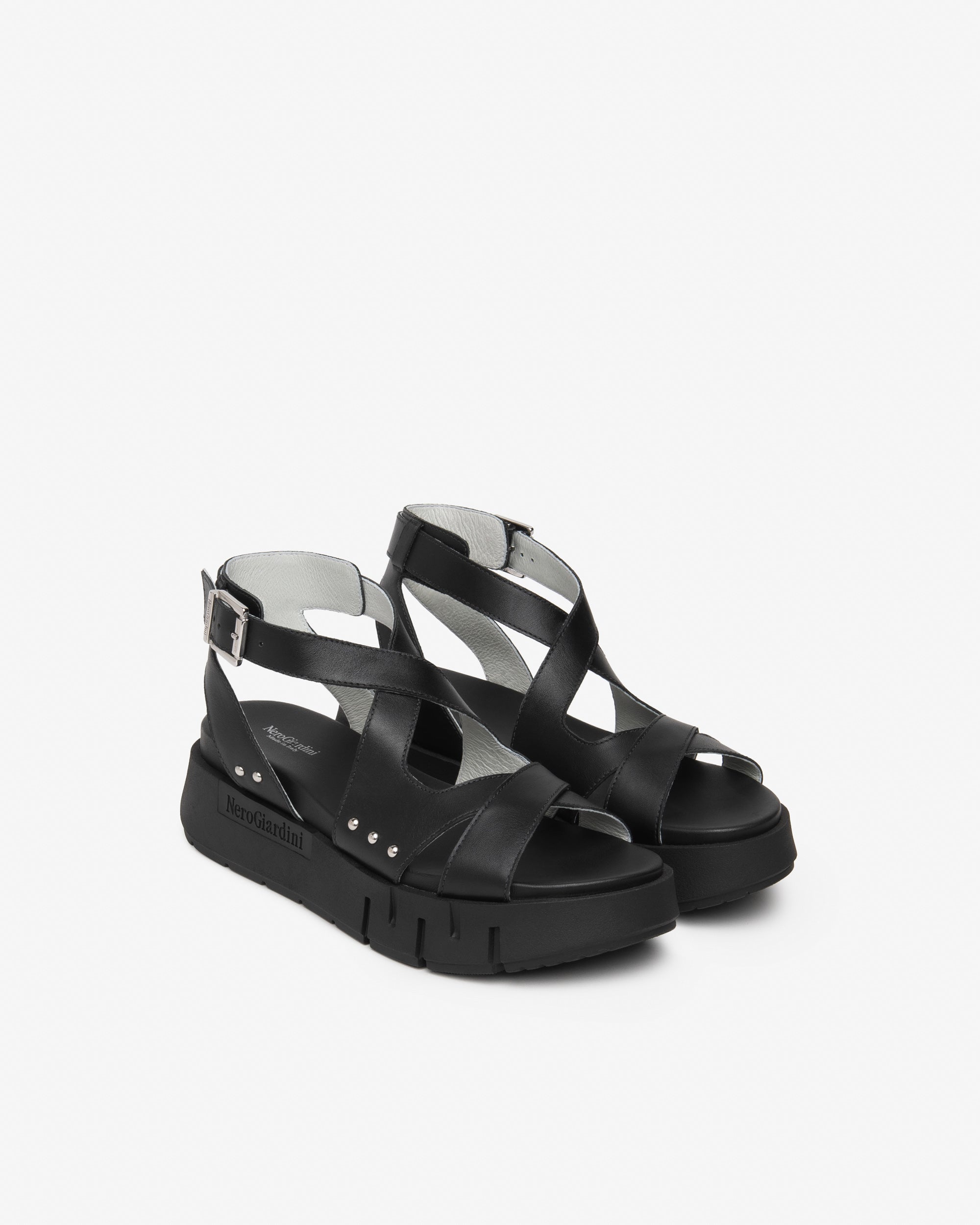 Nero Giardini Sandals sandales femme cuir pointure 37 été