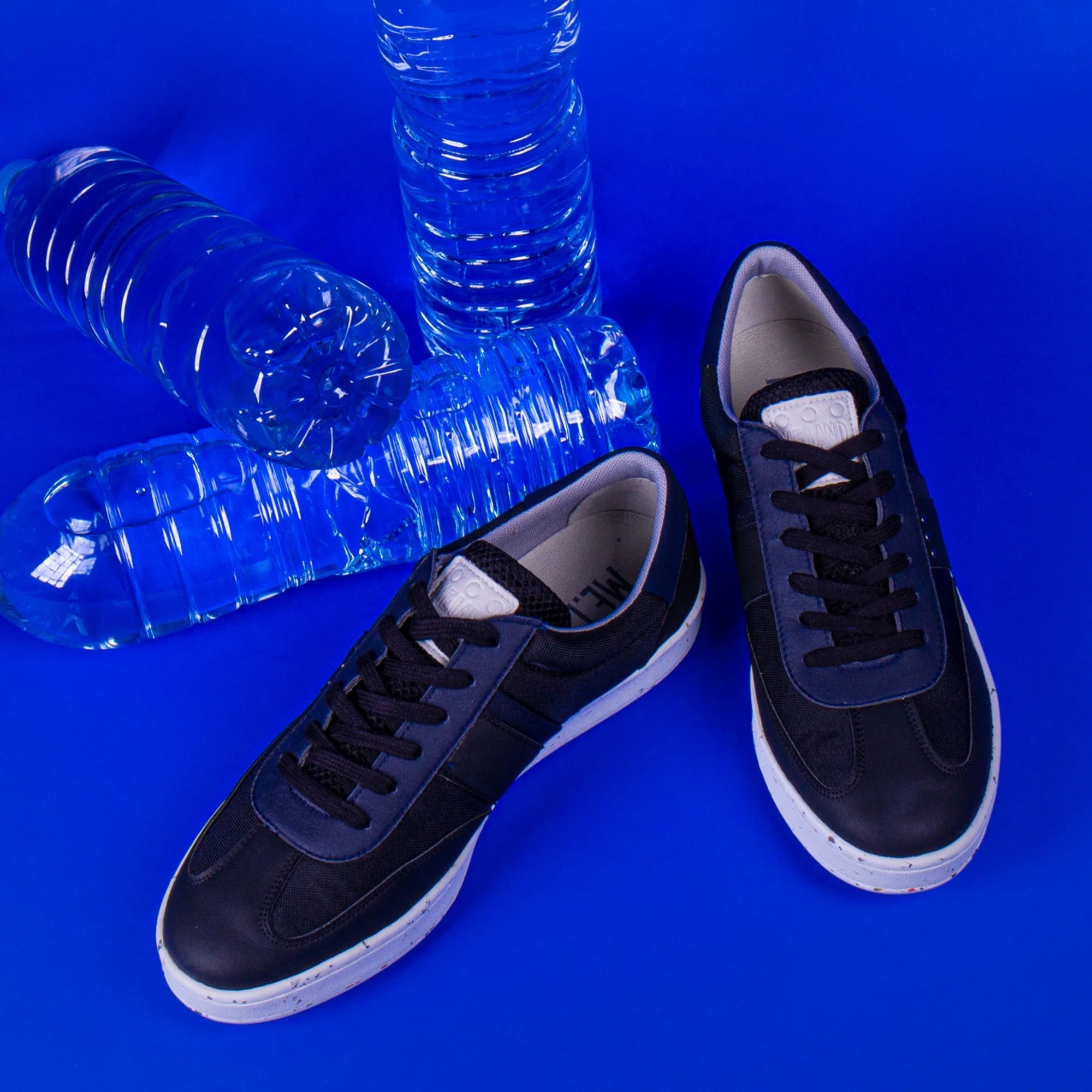 Me.Land Vivace baskets vegan noir bleu marine recyclées
