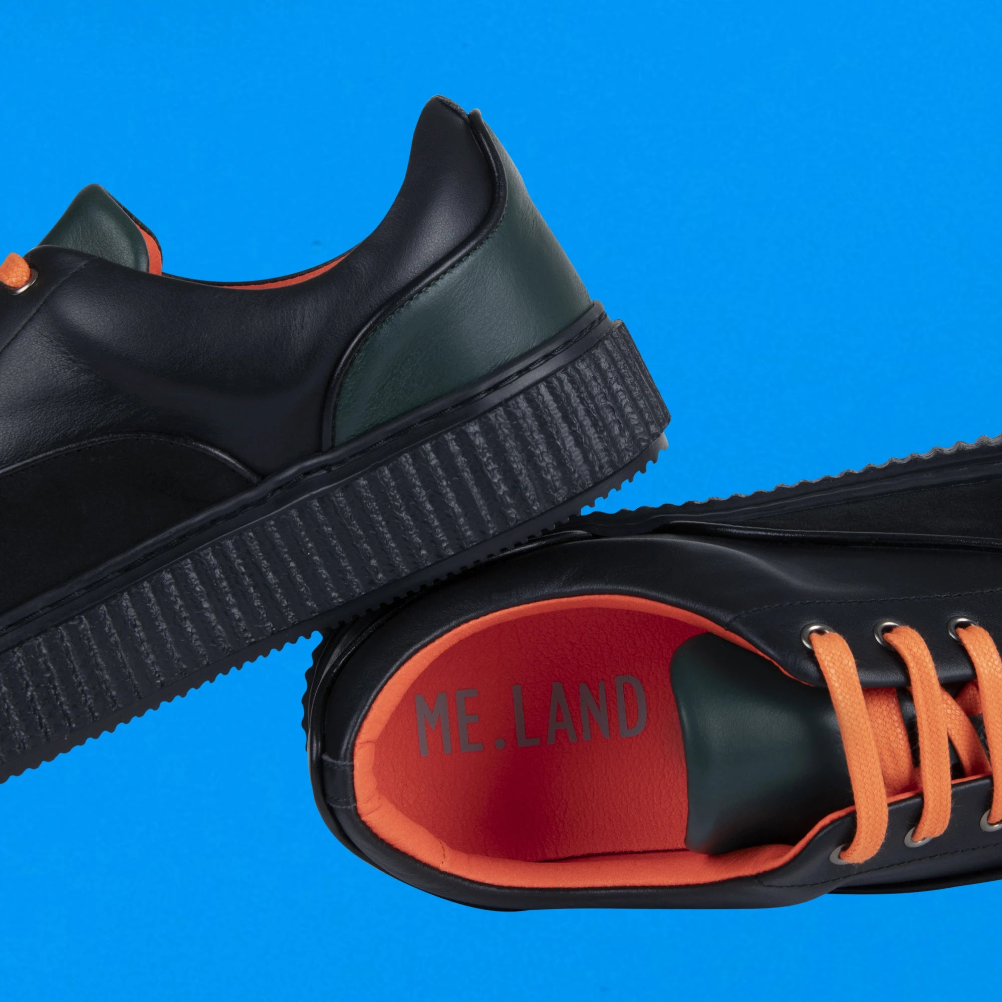 Me.Land Meaker Bright Black basket daim noir vert orange